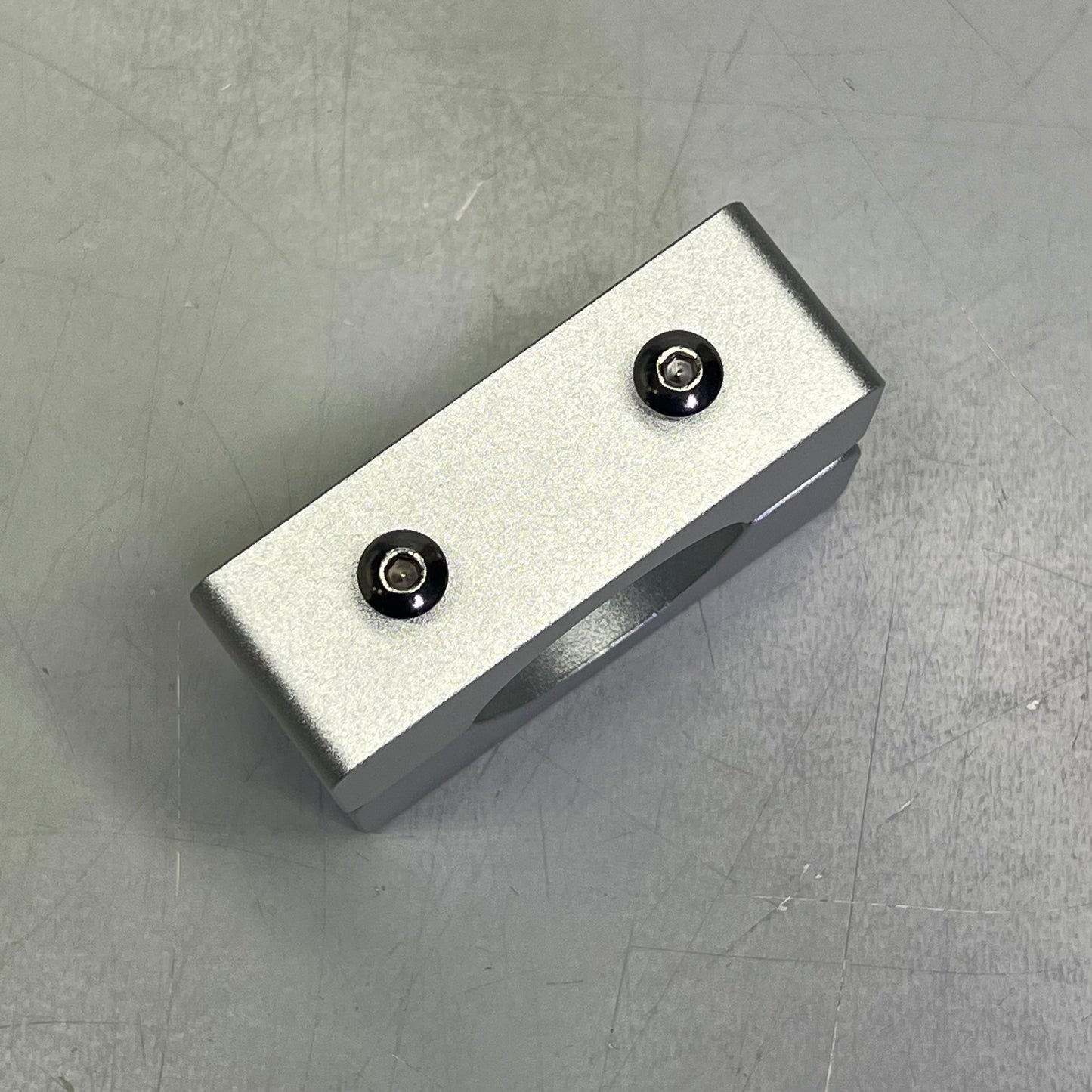 IMEX Basket W/ Bracket Hardware For Roll Stand Silver IMS-001ST2TBE