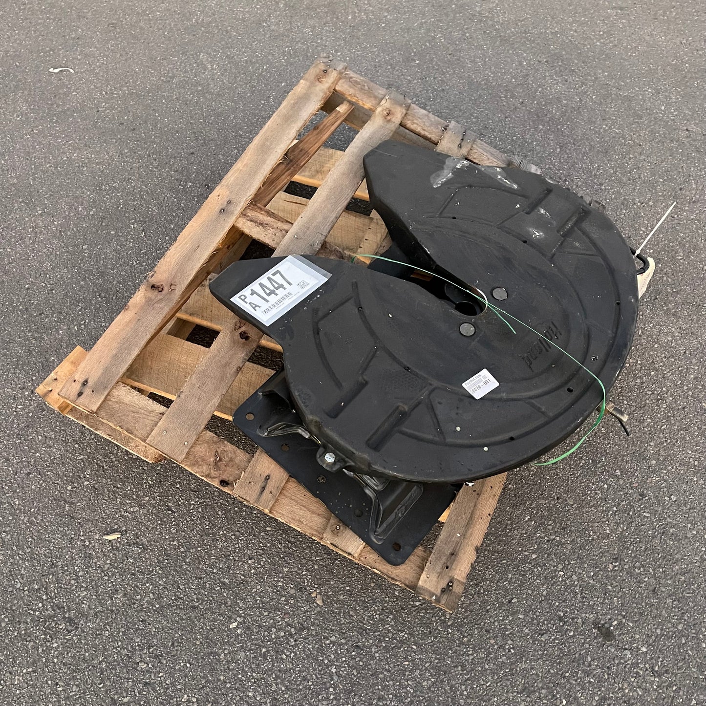 HOLLAND Fifth Wheel Assembly FW35 Flat Plate 5.7 FW35-S12360-1