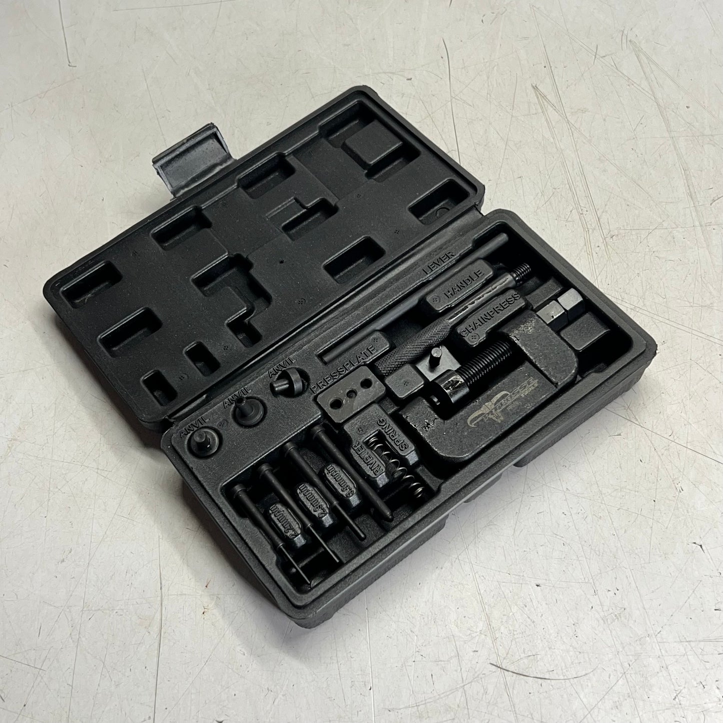 PIT POSSE (16 PIECE TOOLS) Chain Breaker & Riveting Tool Kit Black PTM-PP309