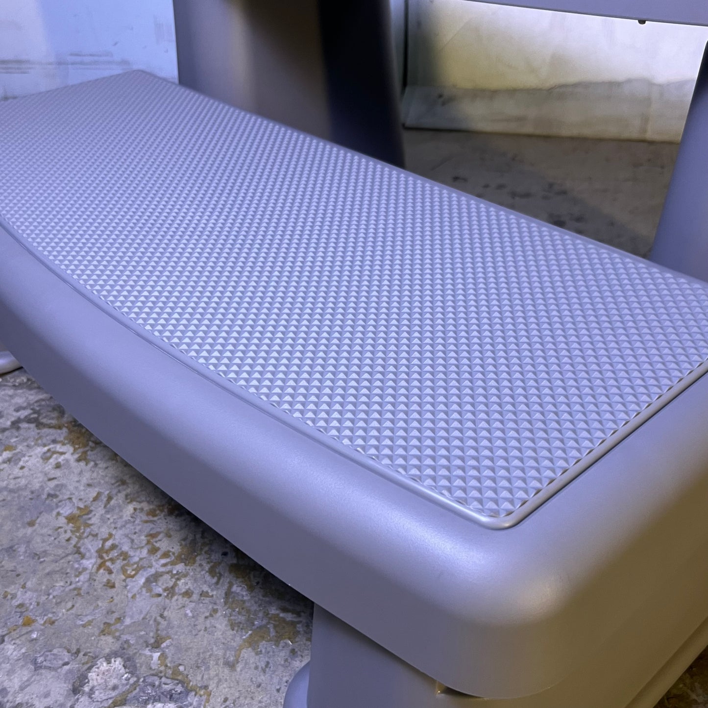 WATKINS Hot Spring Polymer Spa Step 78512