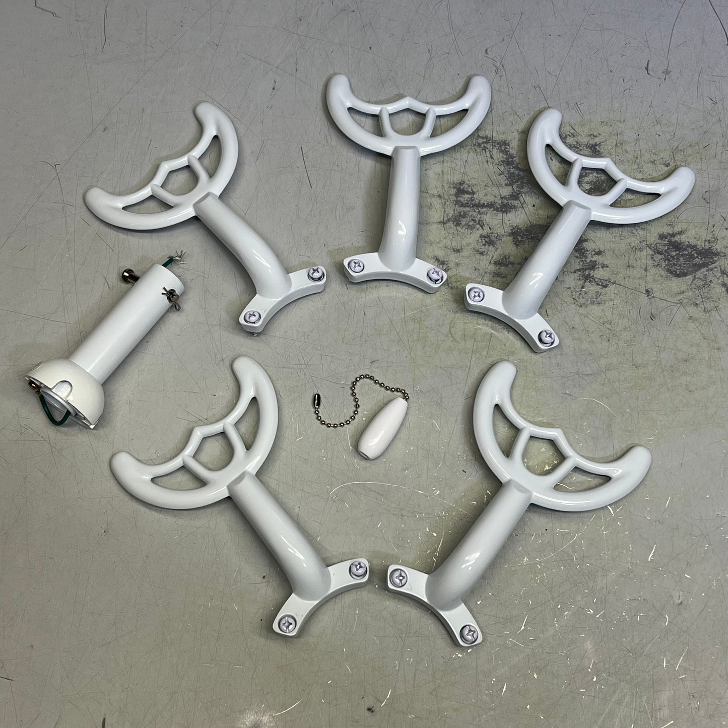 PROGRESS 3-Speed AirPro Ceiling Fan w/ White & Oak Look Blades & LED Dome Light P2501