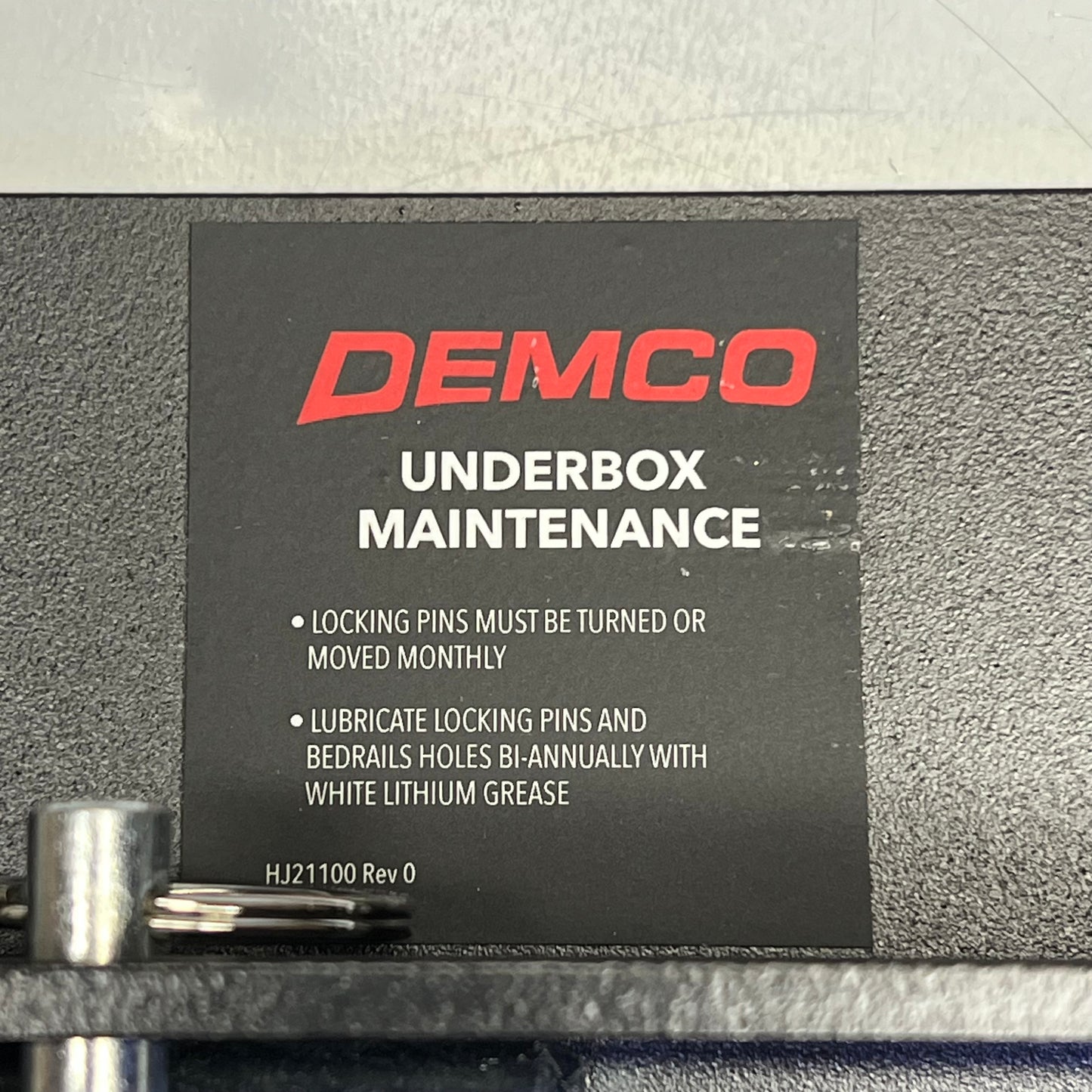 DEMCO Fifth Wheel UMS Adapter Plates Bolt-On Made In USA Black 6004