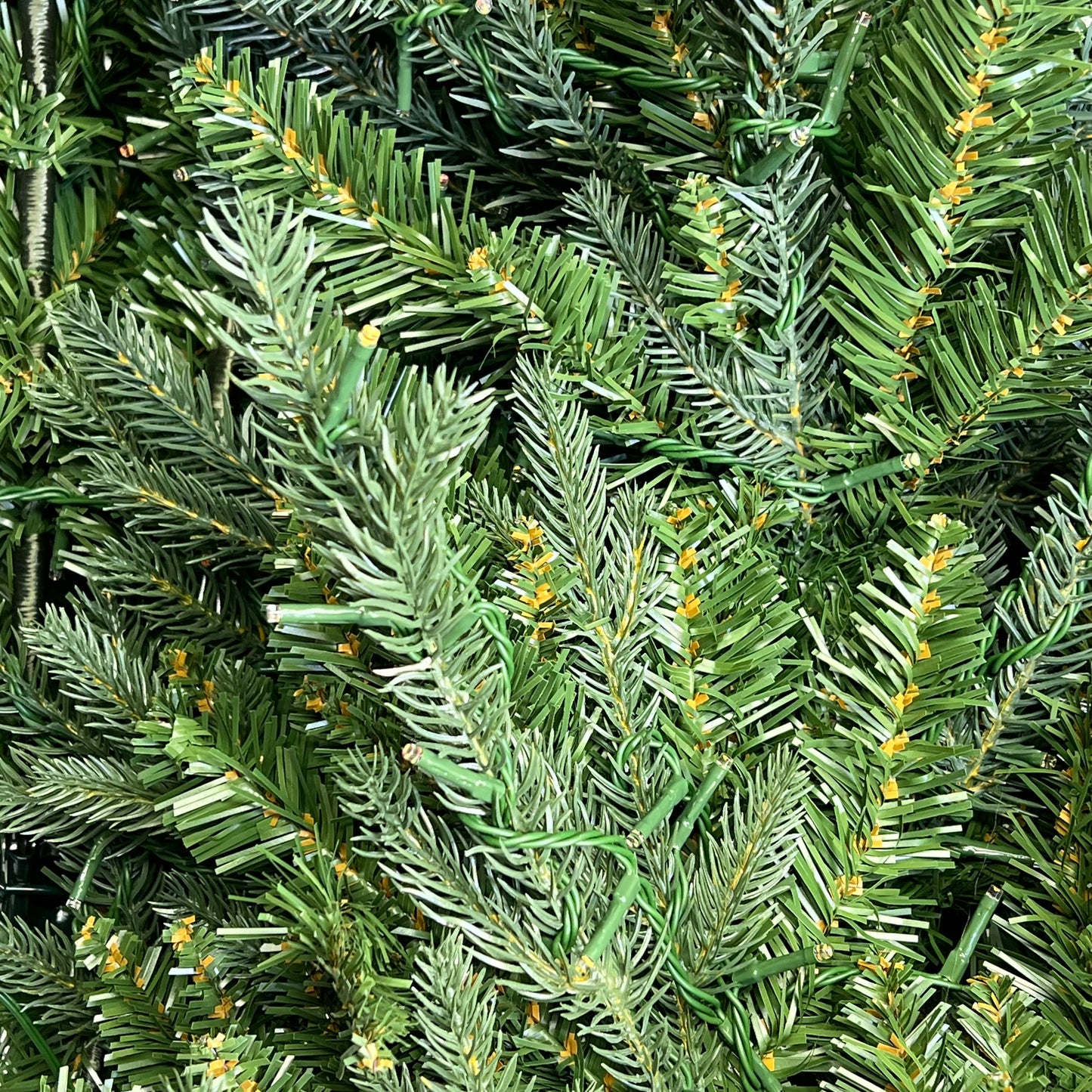 HAUTE DECOR  LED Pre-Lit Queensbury PE Fir Christmas Tree 7.5 ft Green DCCT7508