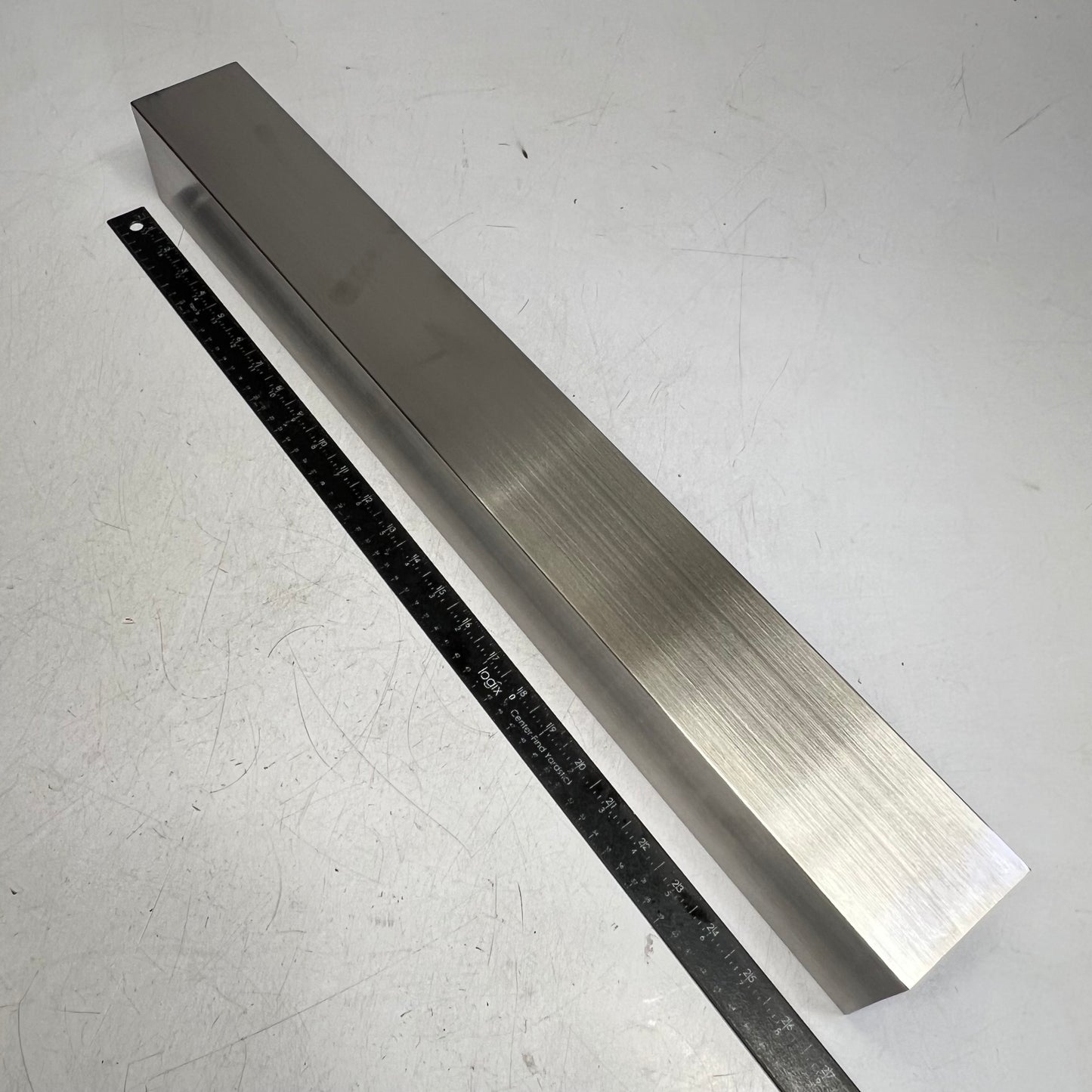 OFFICE SOURCE FURNITURE Brushed Metal Post for Rbbase23 28.5" PLTXPOST28BRU-A3