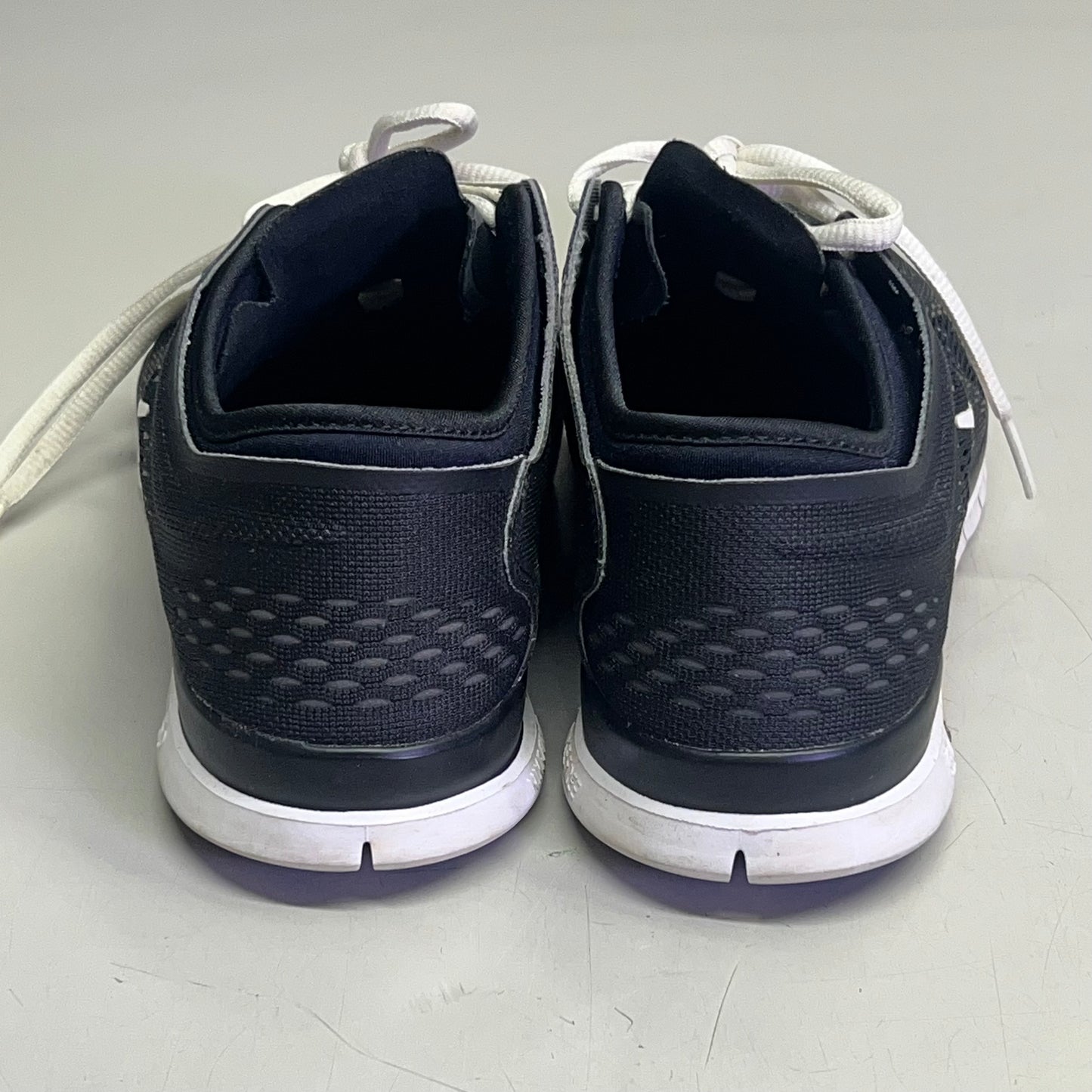 NIKE Free Tri Fit Cross Training Sneaker Women's Sz 7 Black/White (Pre-Owned)