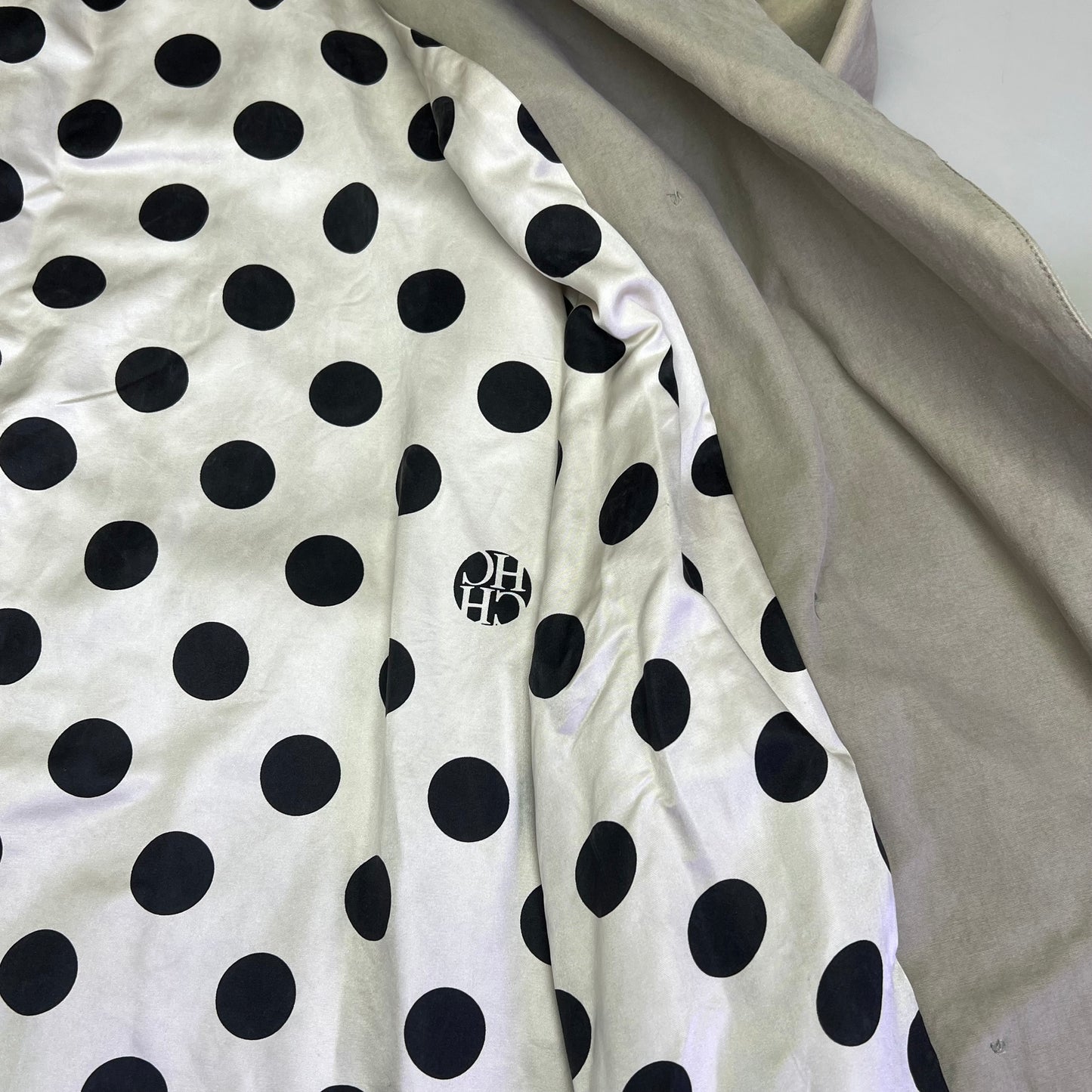 CAROLINA HERRERA Trench Coat Dot 55% Silk Lined Women's Sz S Khaki (Pre-Owned)
