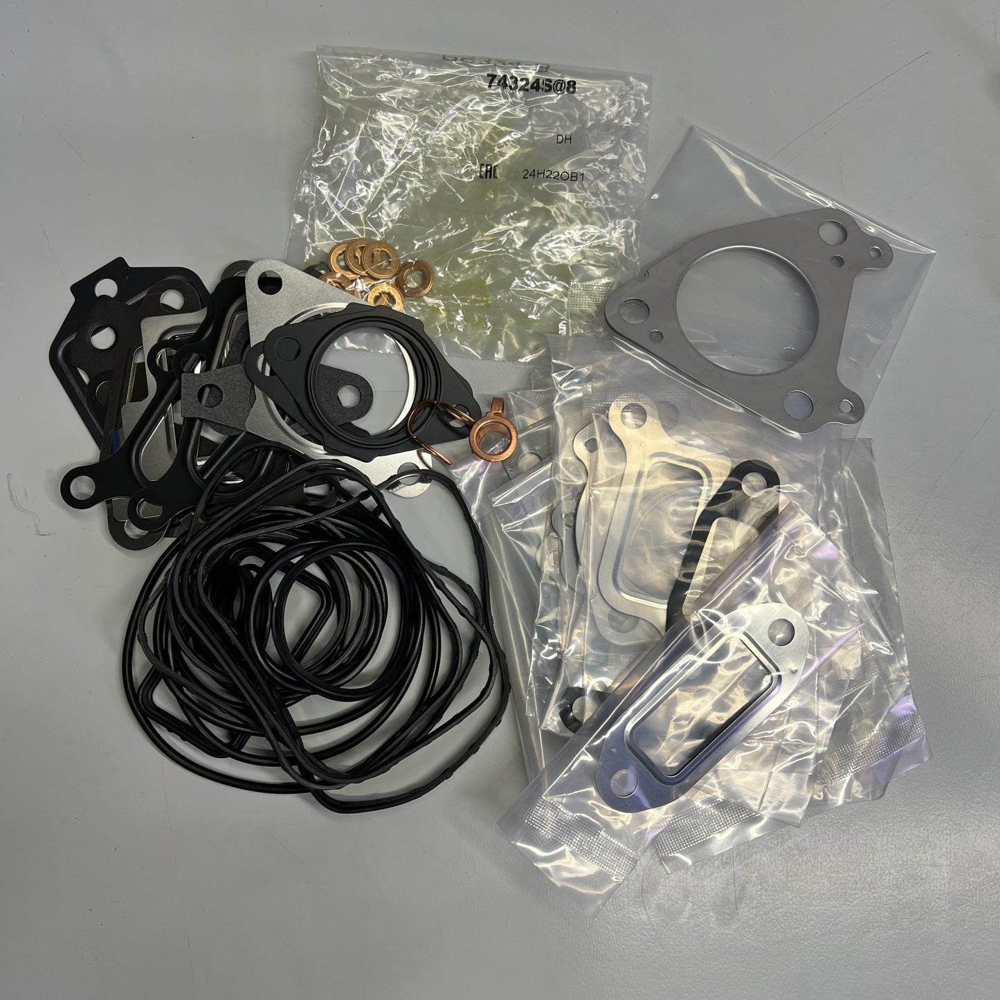 MAHLE Engine Gasket Set (Head Gasket Not Included) Made In USA Parts 95-3727