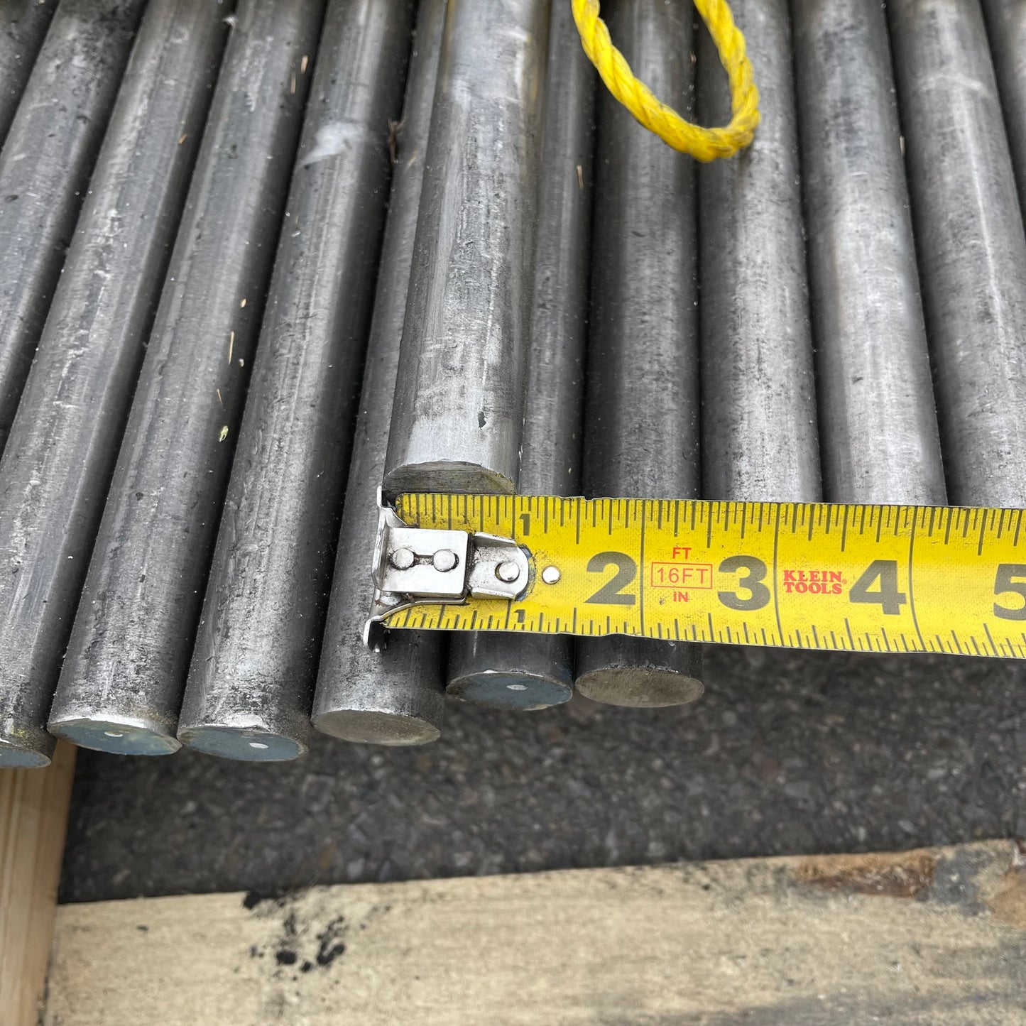 ZA@ Pallet of MIXED Steel Rods (AS-IS)