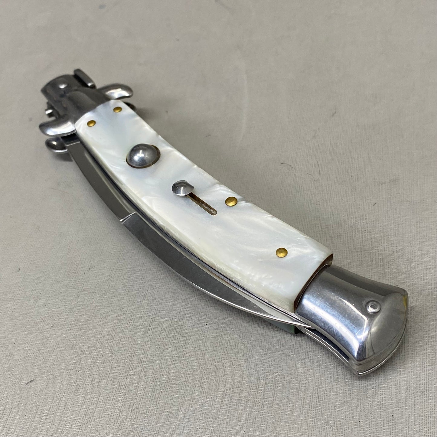 ZA@ ARMED FORCE TACTICAL Handcrafted OTF Pocket Knife  4" Blade 9" Overall Length White ST-6CWP