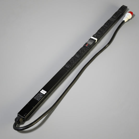 APC SCHNEIDER ELECTRIC Rack Pdu Metered 16A Sz 70.51"H x 2.20"W x 1.73"D AP8881