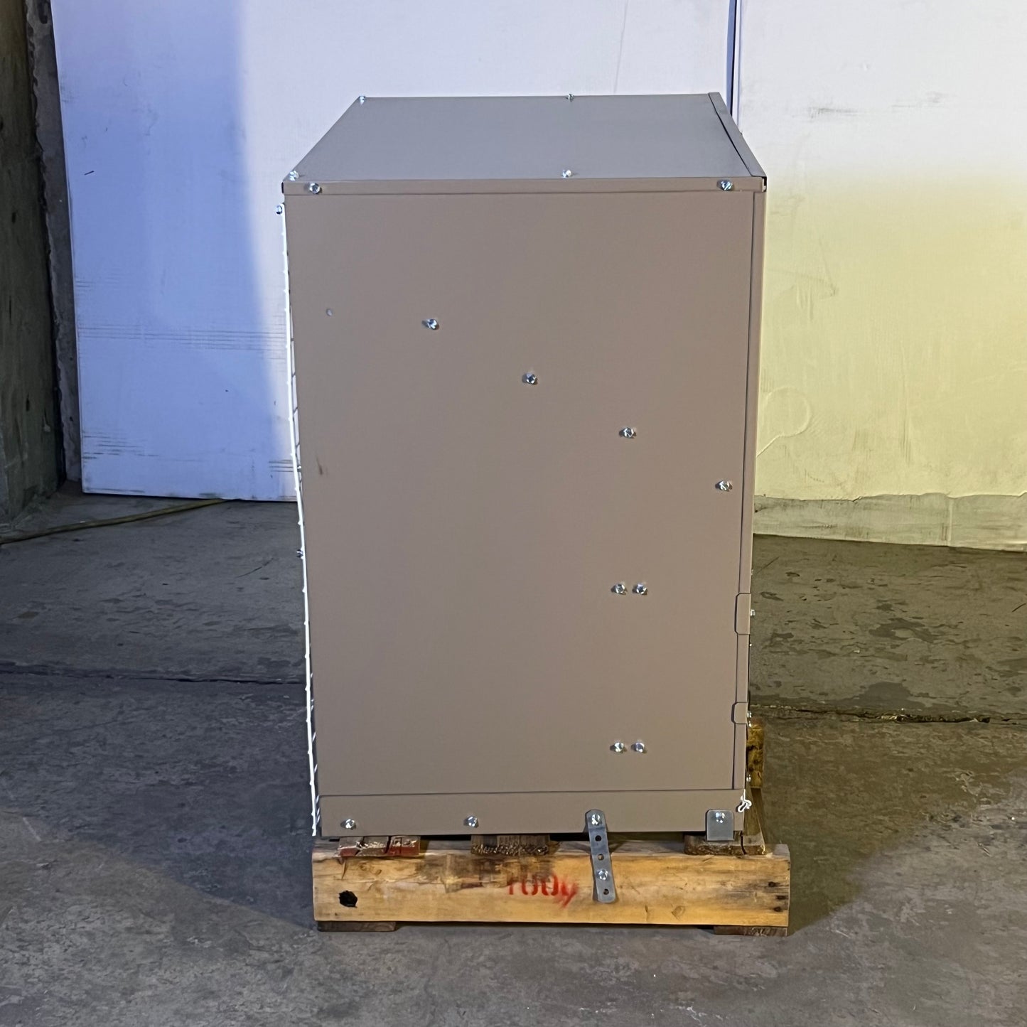 NCP Thru the Wall Condensing Unit 1000 Series NCP5241000A-A1