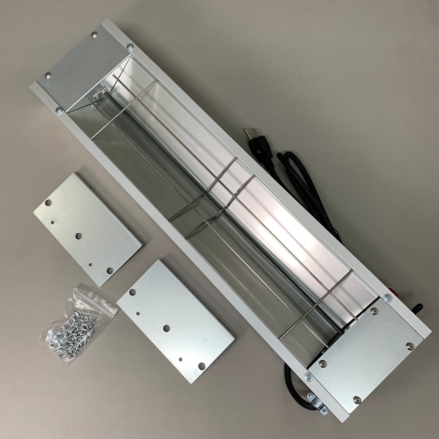 WINCO Single Infrared Strip Heater Aluminum 120V, 500 W ESH-24