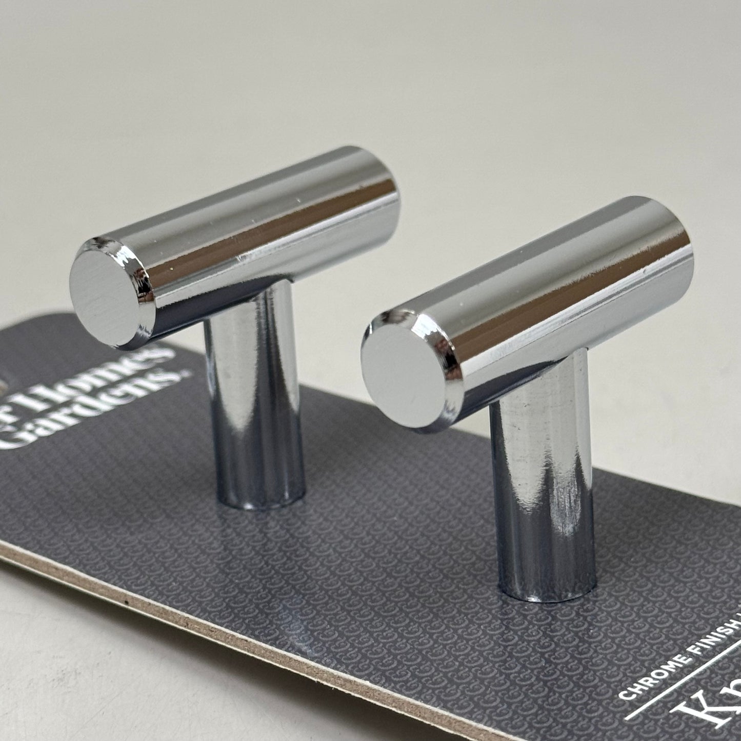 BETTER HOMES & GARDENS (4 PACK, 2 KNOBS EACH) Bar Knob 1-9/16" Polished Chrome