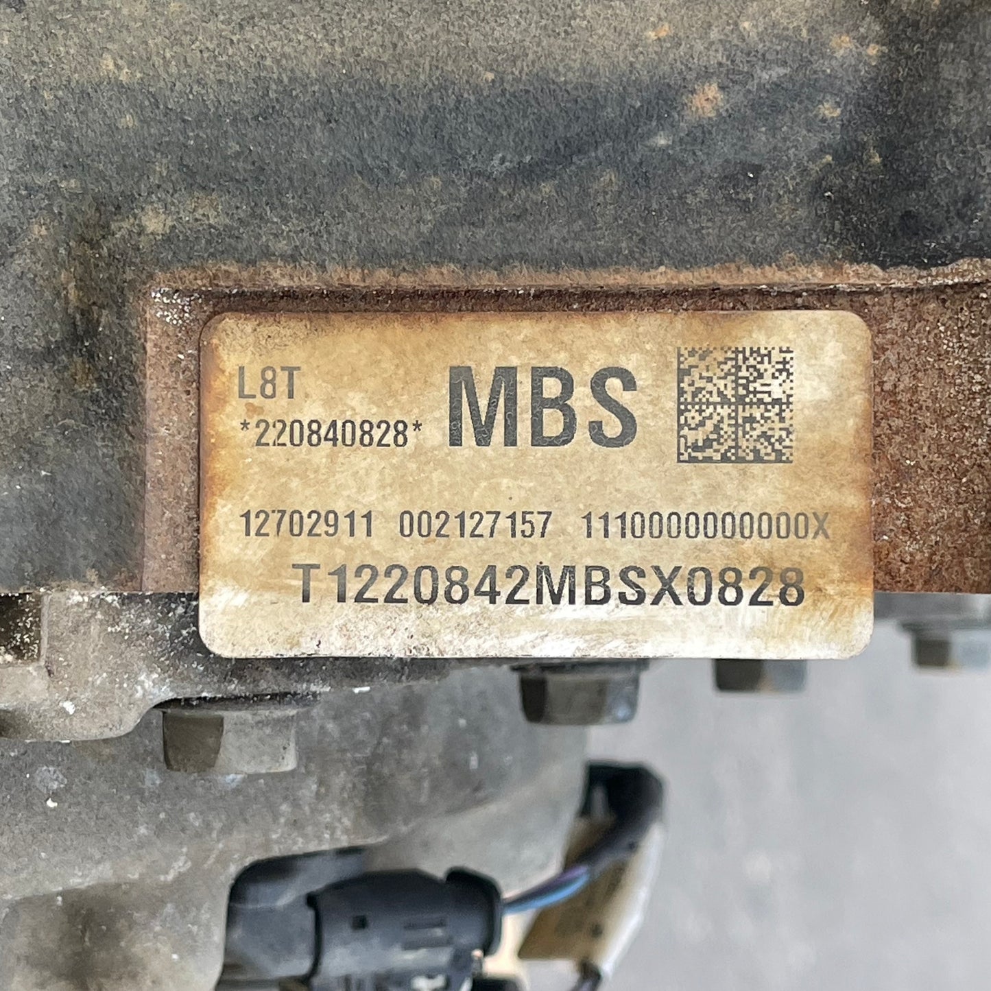 ZA@ Pallet of MIXED V8 Automotive Engine Assembly  (AS-IS)