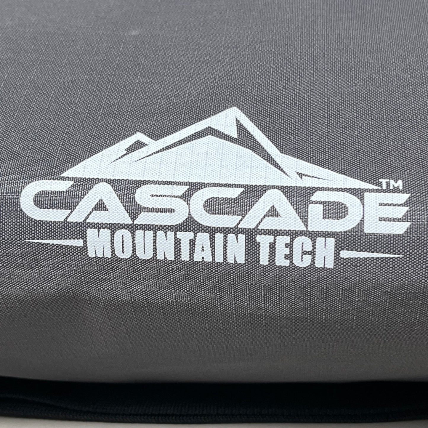 CASCADE Ultra light High Grade Frame Camp Cot 320 lbs Weight Cap Grey Like New DMG