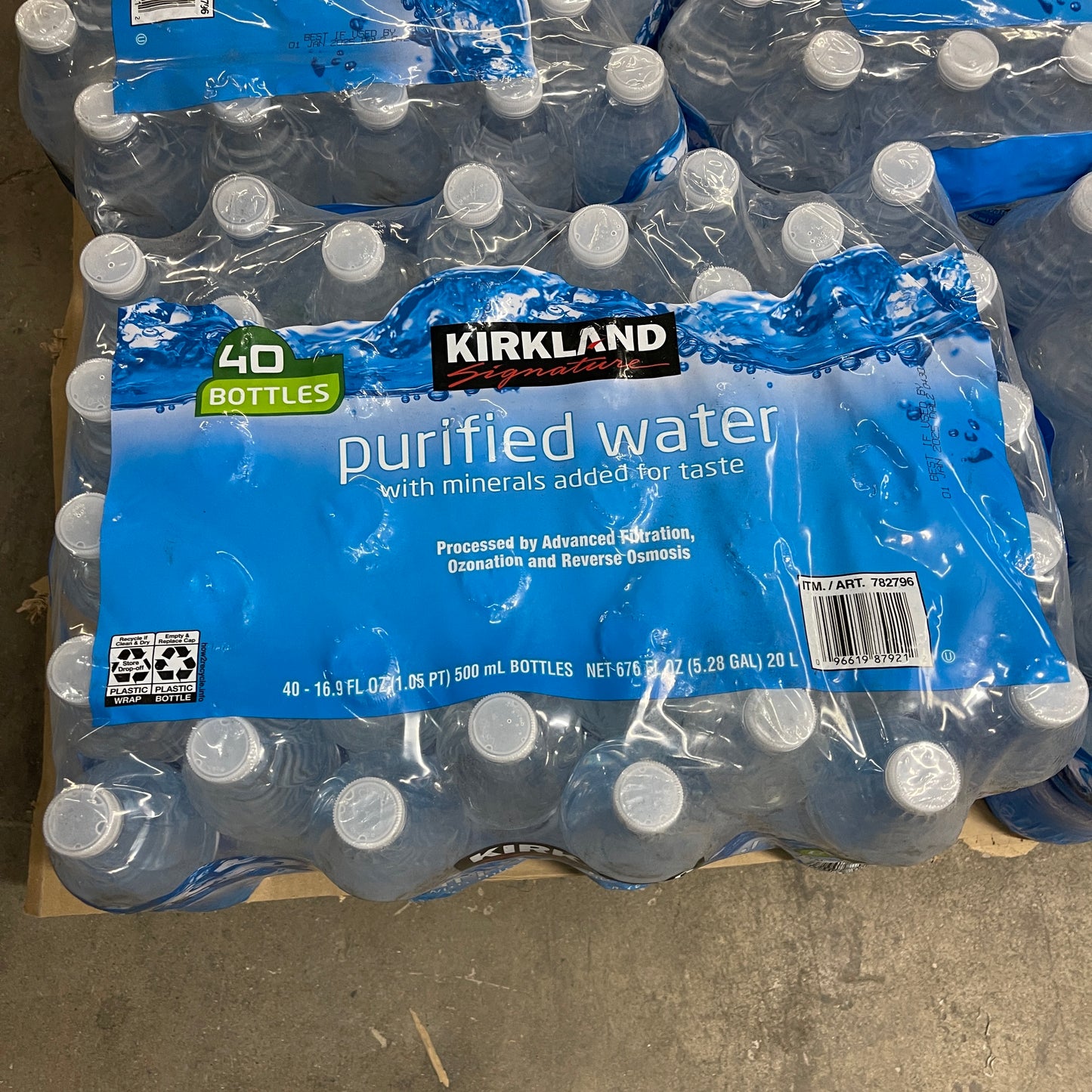 ZA@ KIRKLAND (COSTCO) 320 Bottles! Purified Water 16.9 fl oz BB 04/26