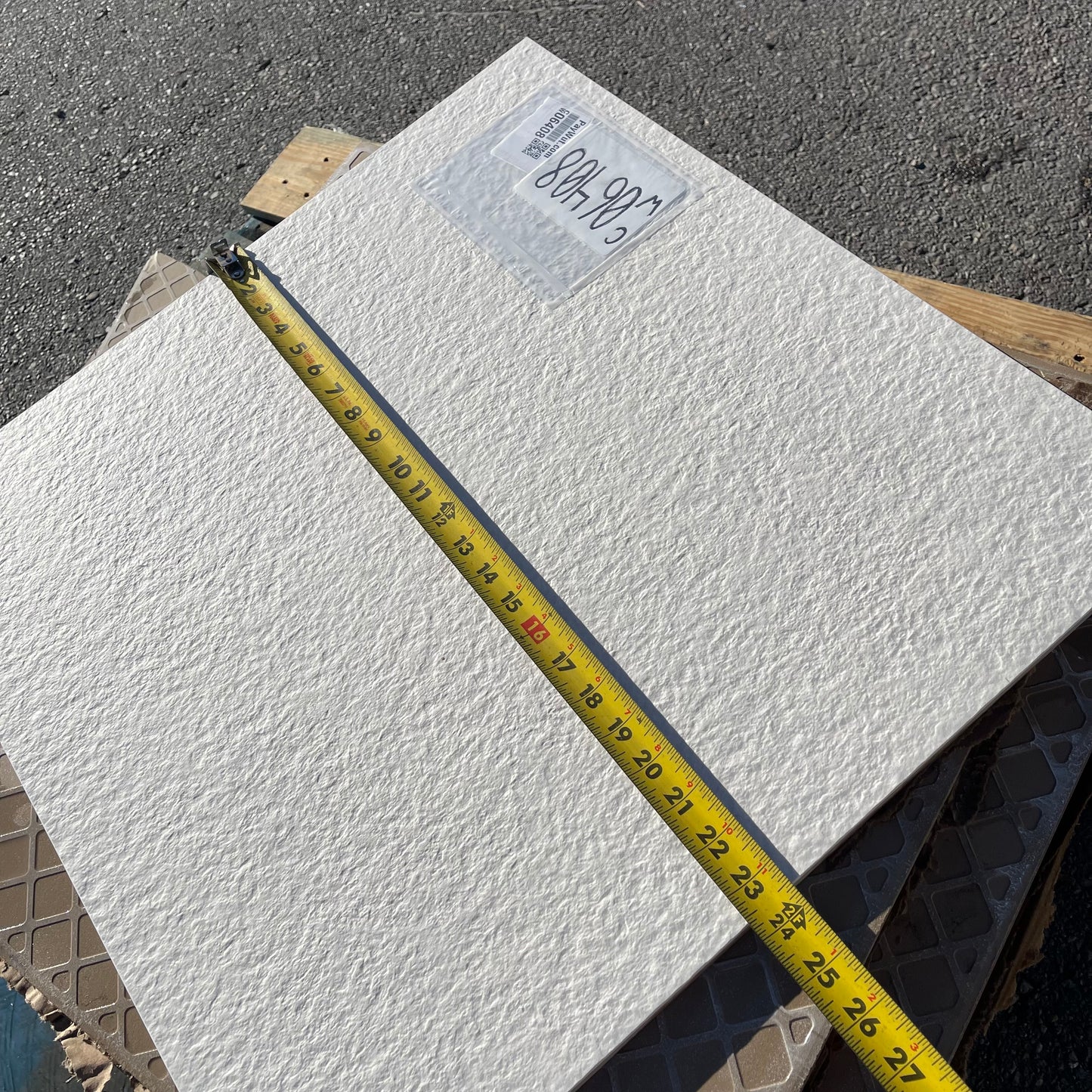 Z@ ROYAL MOSA Textured Porcelain Floor Tiles, White 23.5”x23.5” MADE IN NETHERLANDS (New, 18 Whole)