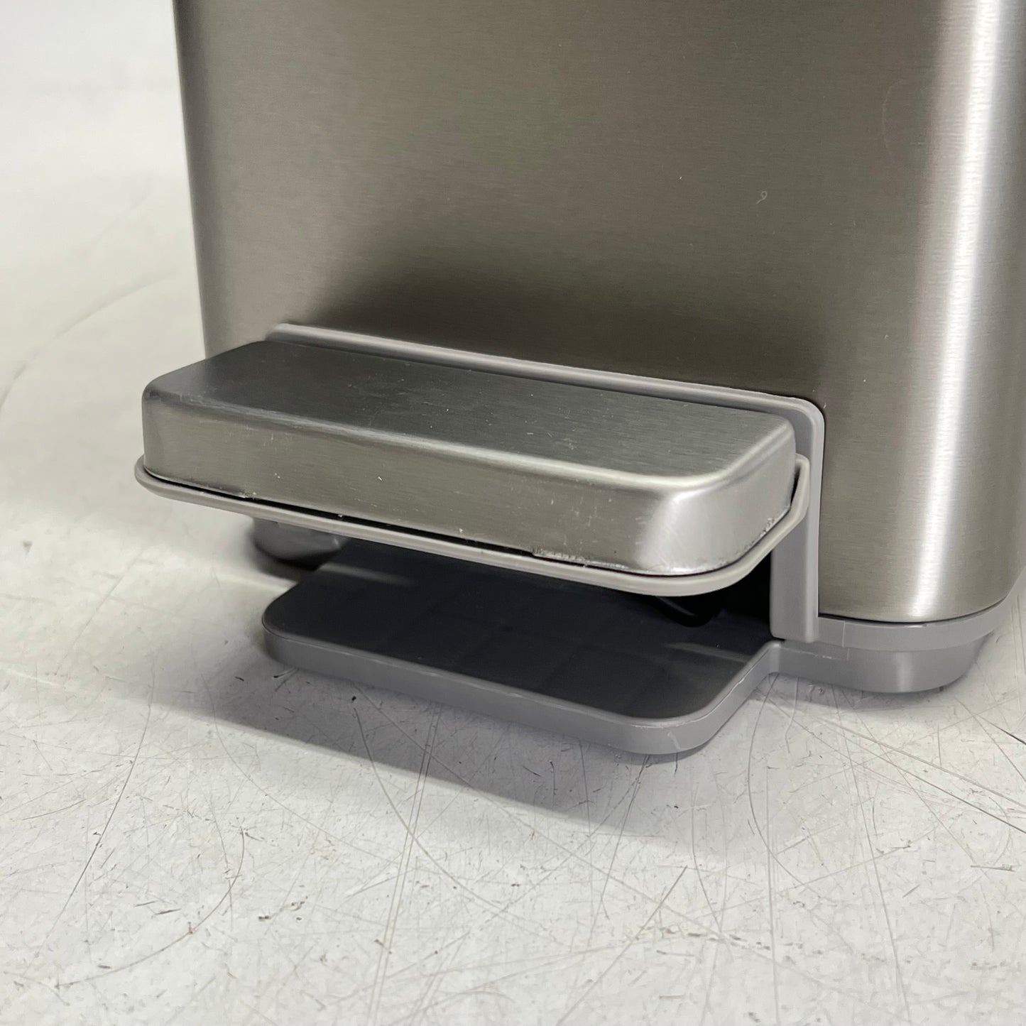 KOHLER (SET OF2) Stainless Steel Step Trash Can Quiet Close Lid 6 Liter (As-Is)