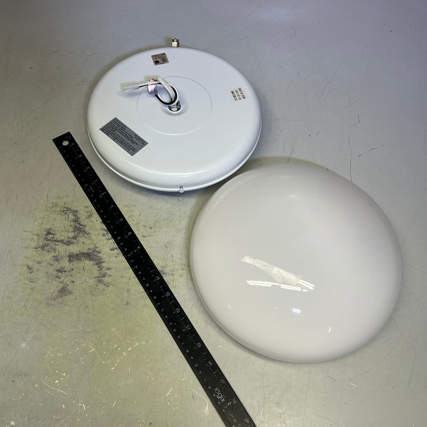 PROGRESS 3-Speed AirPro Ceiling Fan w/ White & Oak Look Blades & LED Dome Light P2501