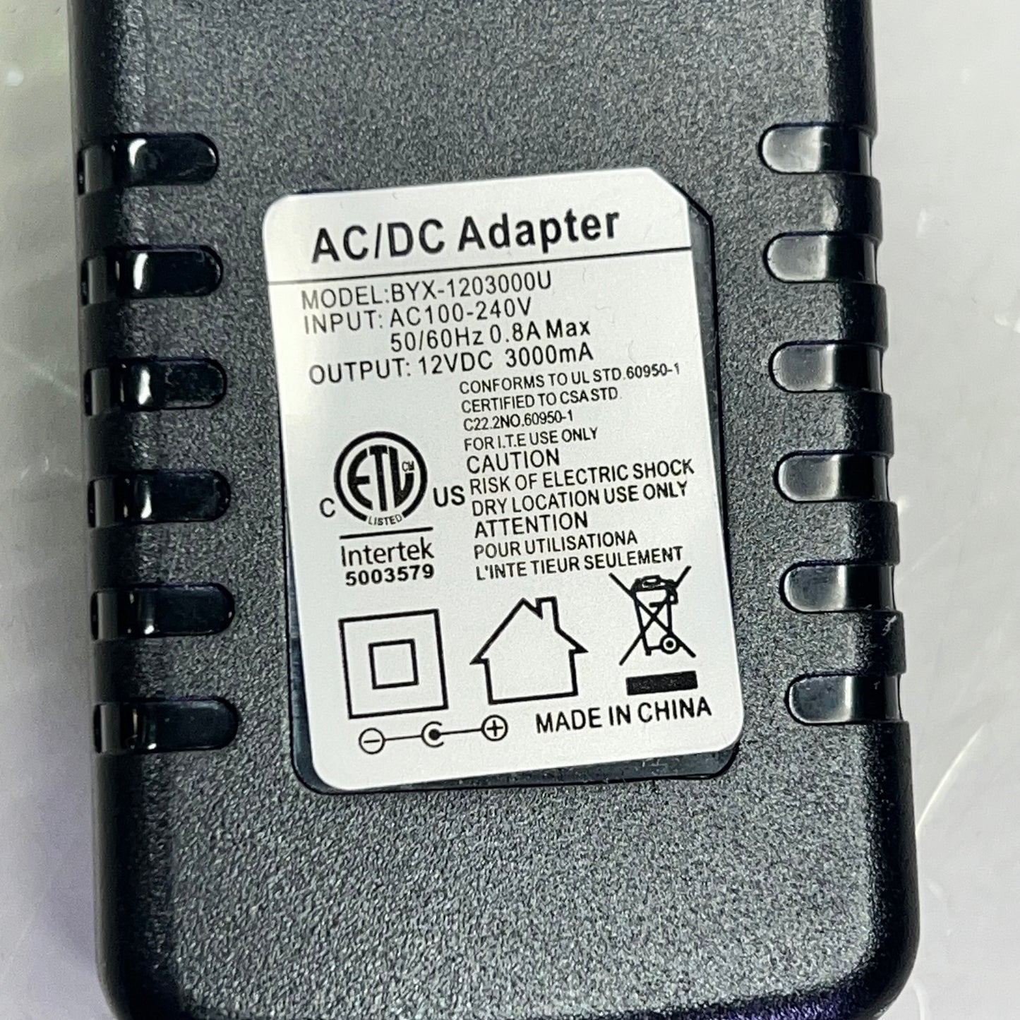 FOUR E'S Variable Speed Vortex Mixer Aluminum Housing 0-3000RPM MI0101002 (Used)