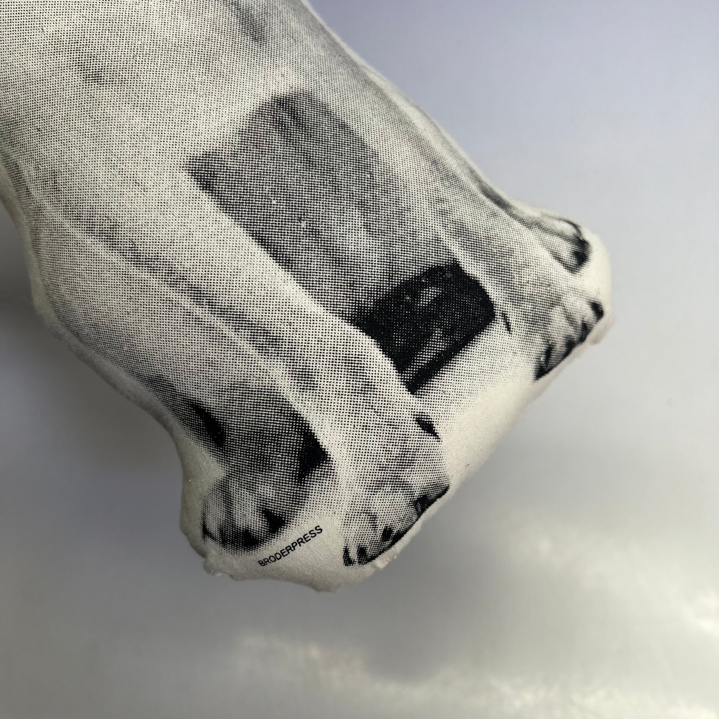 BRODERPRESS Hand Silkscreened Contoured Chihuahua Pillow 15"x9" Black & White