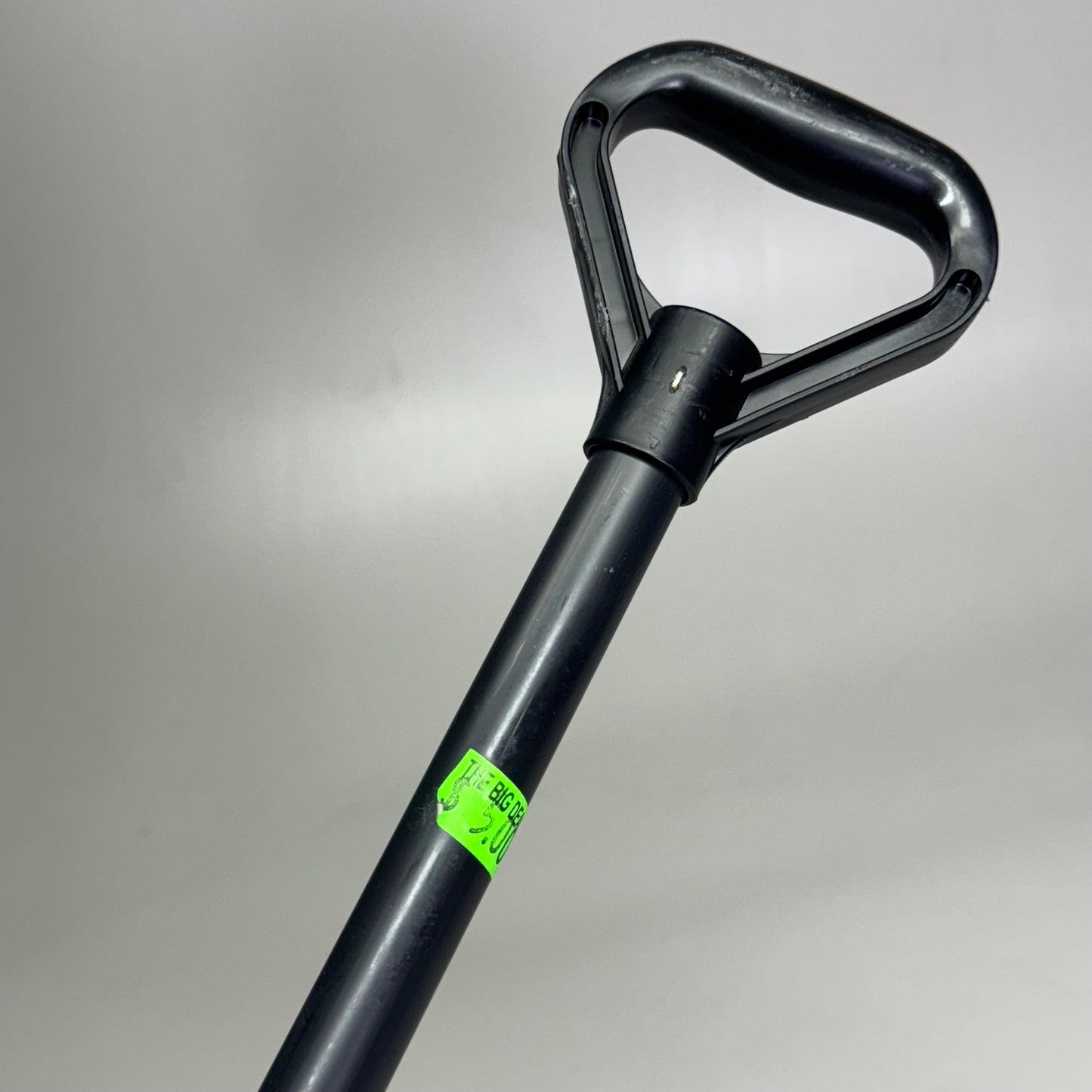 SUNCAST Child’s Shovel Sz 34” H x 11.5” W, Green/Black SK4070