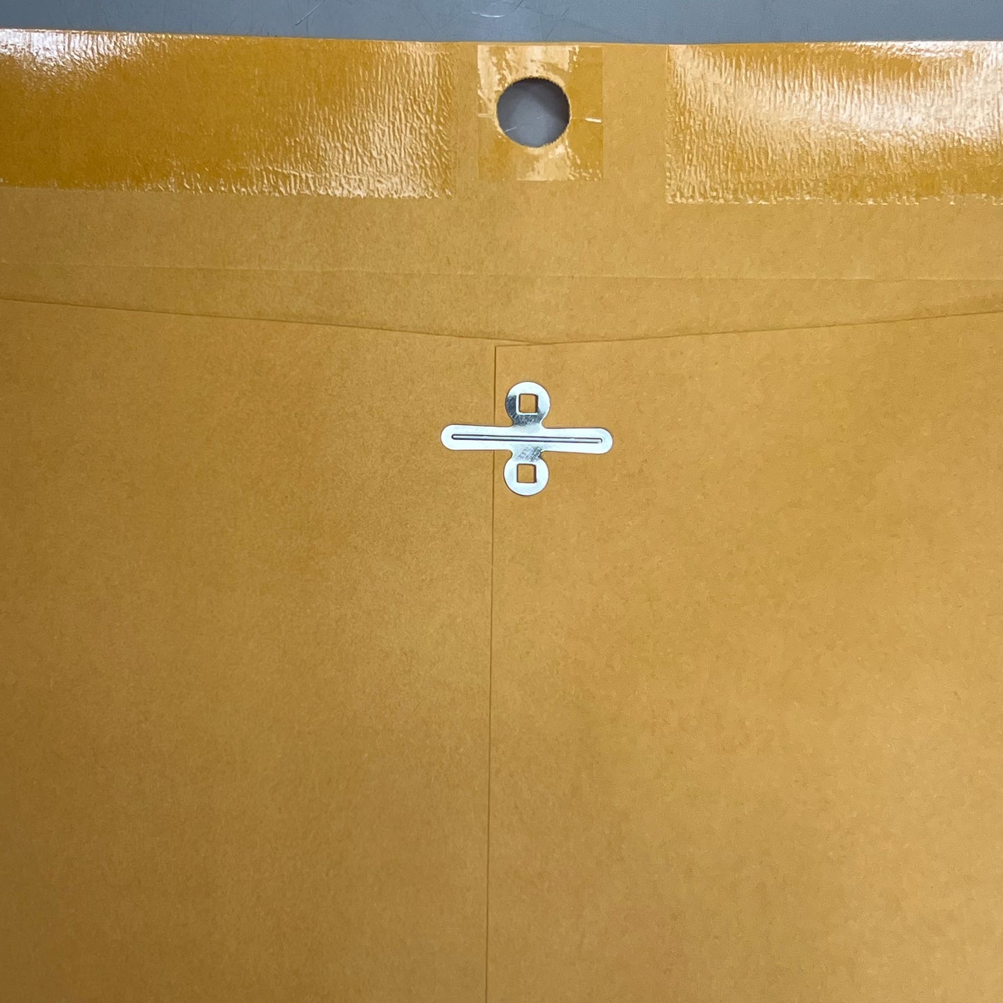 UNIVERSAL (200 ENVELOPES) Clasp Envelope Kraft #90 Yellow, UNV35264