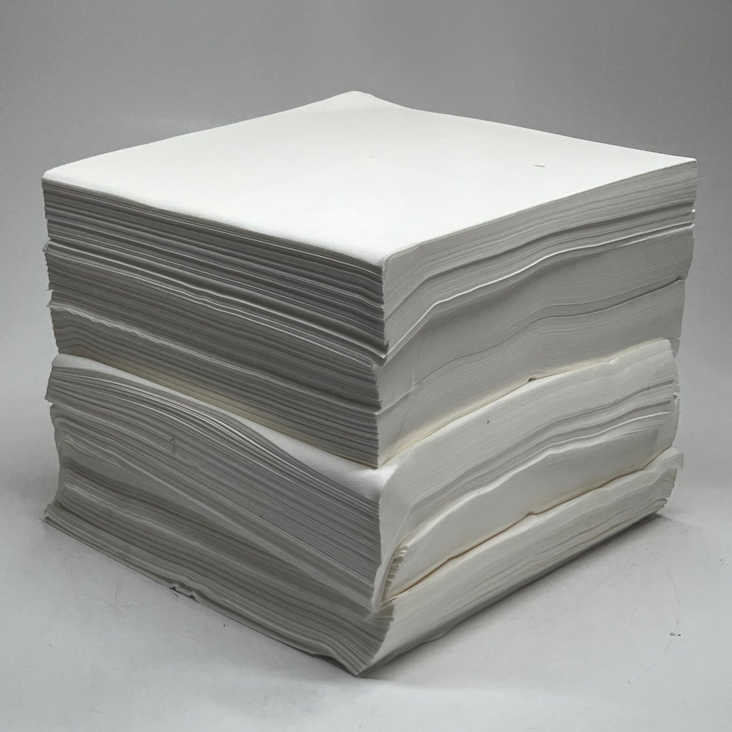 TASKBRAND (1000 PACK) Linen Replacement Napkin Sz 16" x 16", White N-LREAFBW