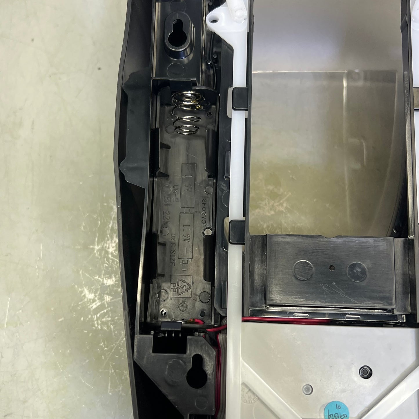 ZA@ NEPTUNE Automatic Soap Dispenser 11"x7"x5" Black/Clear (As-is)