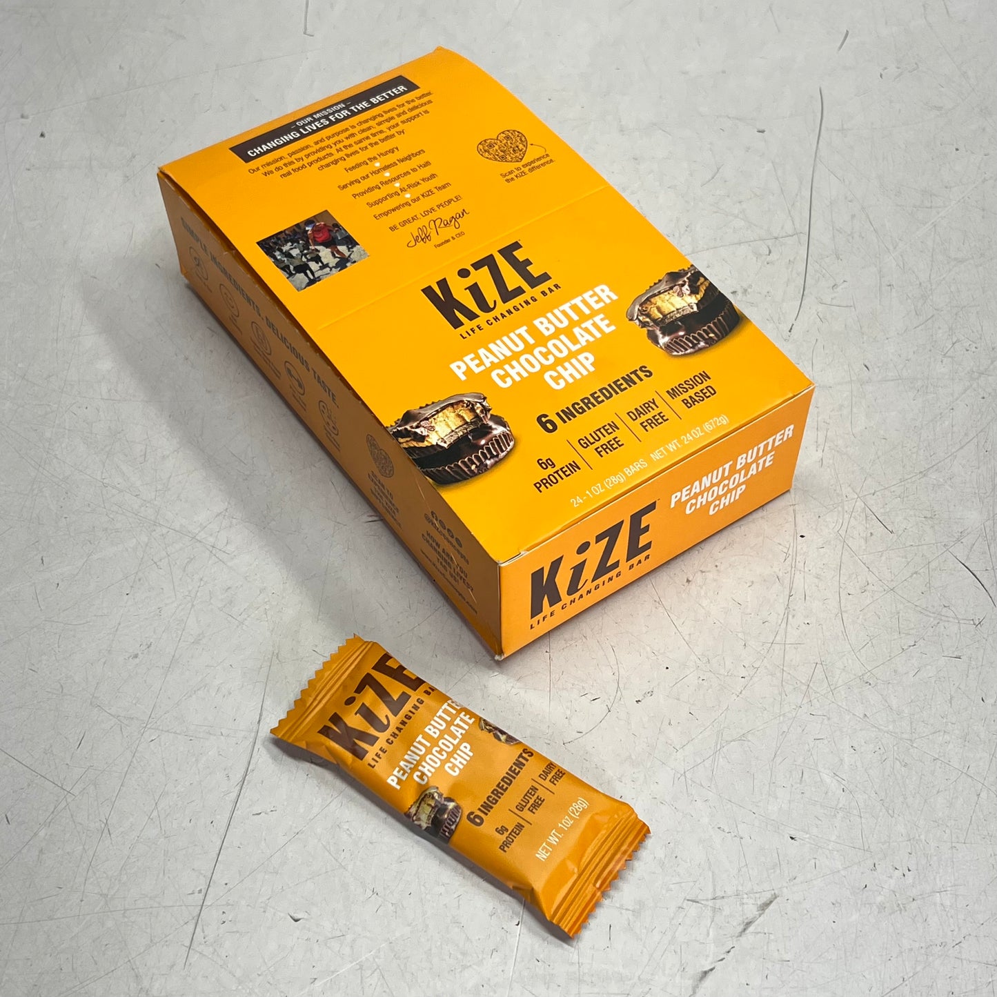 KIZE (24 PACK) Peanut Butter Chocolate Chip Protein Bars  1oz Each BB 03/27