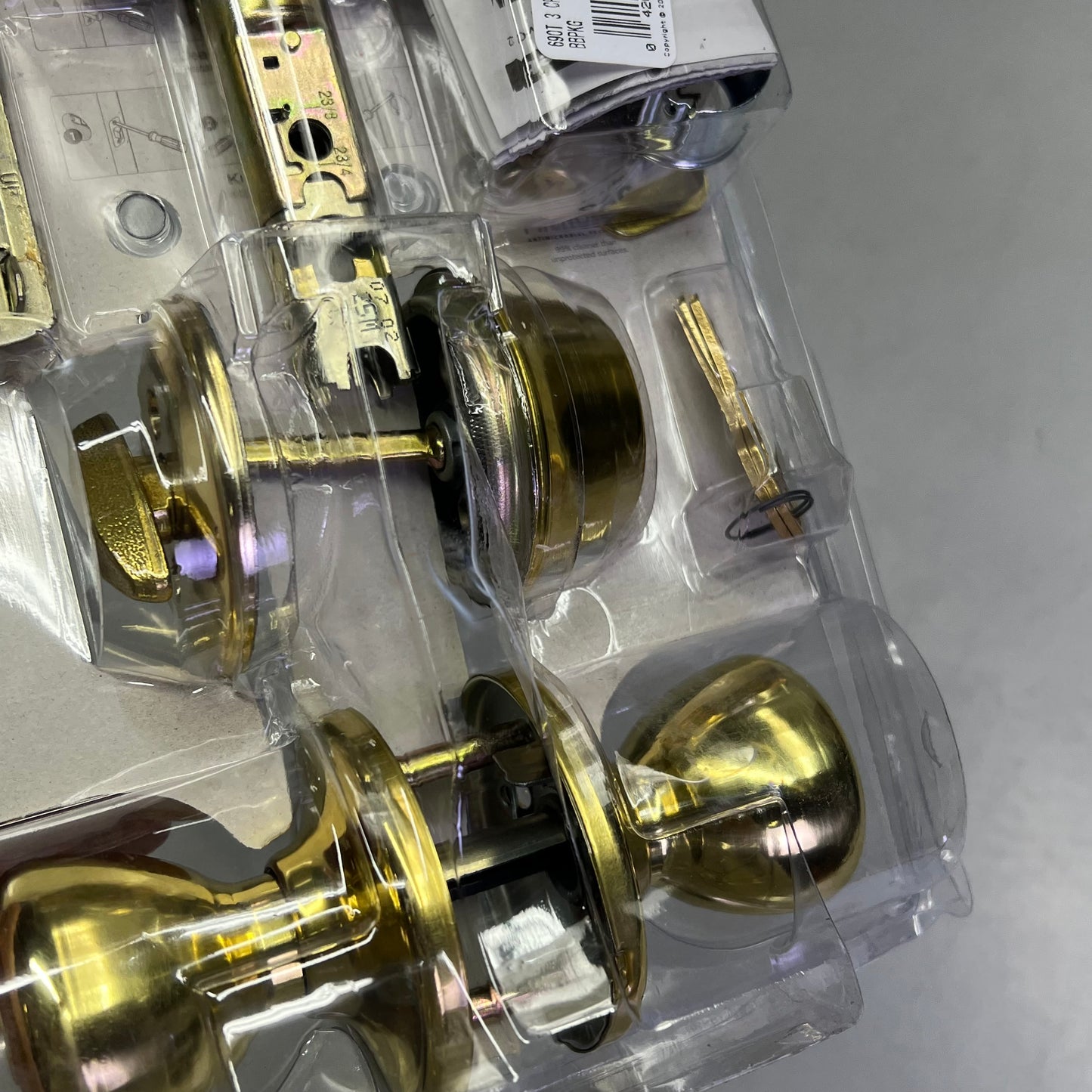 KWIKSET Tylo Polished Deadbolt & Passage Knob 1-3/4" Polished Brass 96900-253