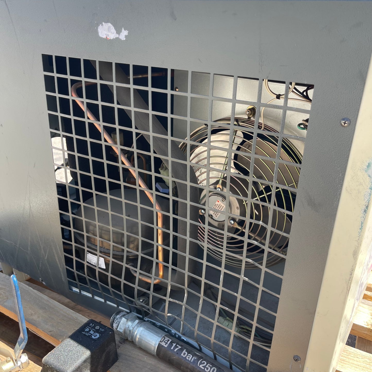 ZA@ Pallet of CHAMPION Refrigerated Air Dryer CGD100A1 (AS-IS)