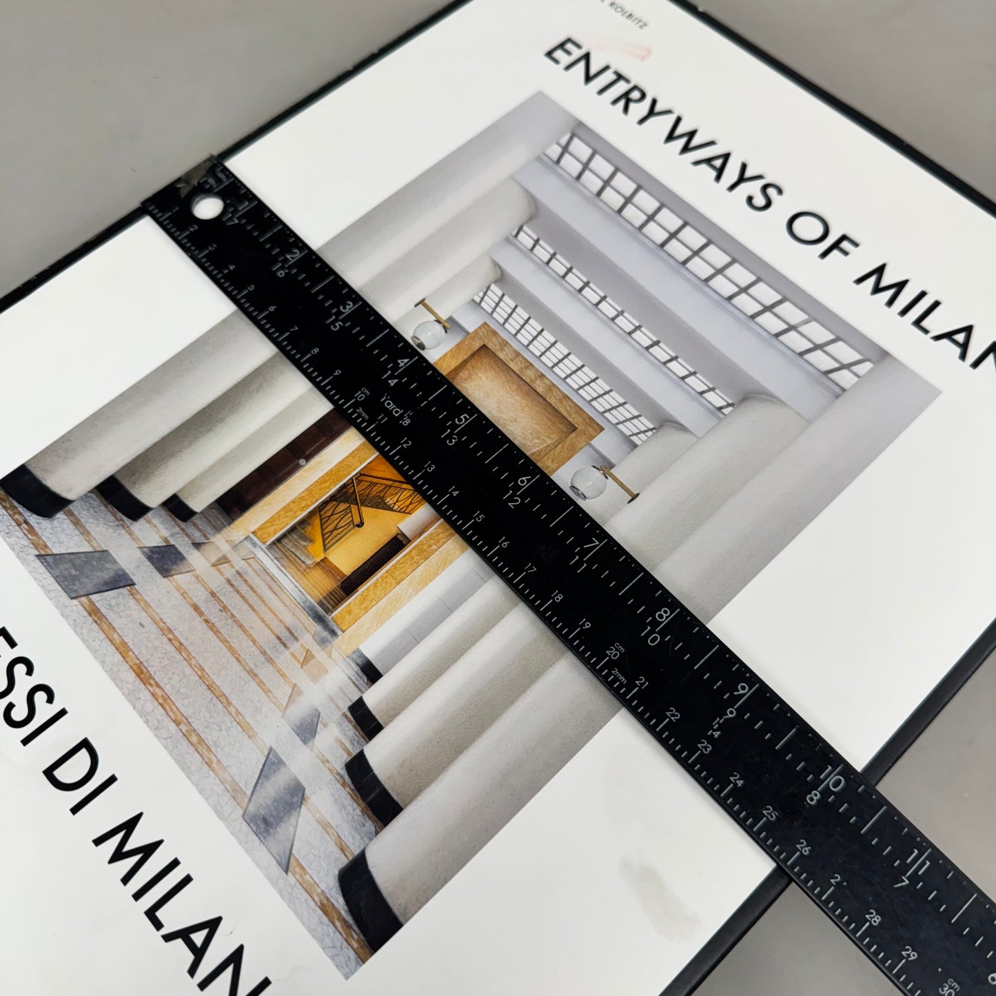 ABRAMS Entryways of Milan – Ingressi Di Milano Karl Kolbitz English & Italian (New Other)