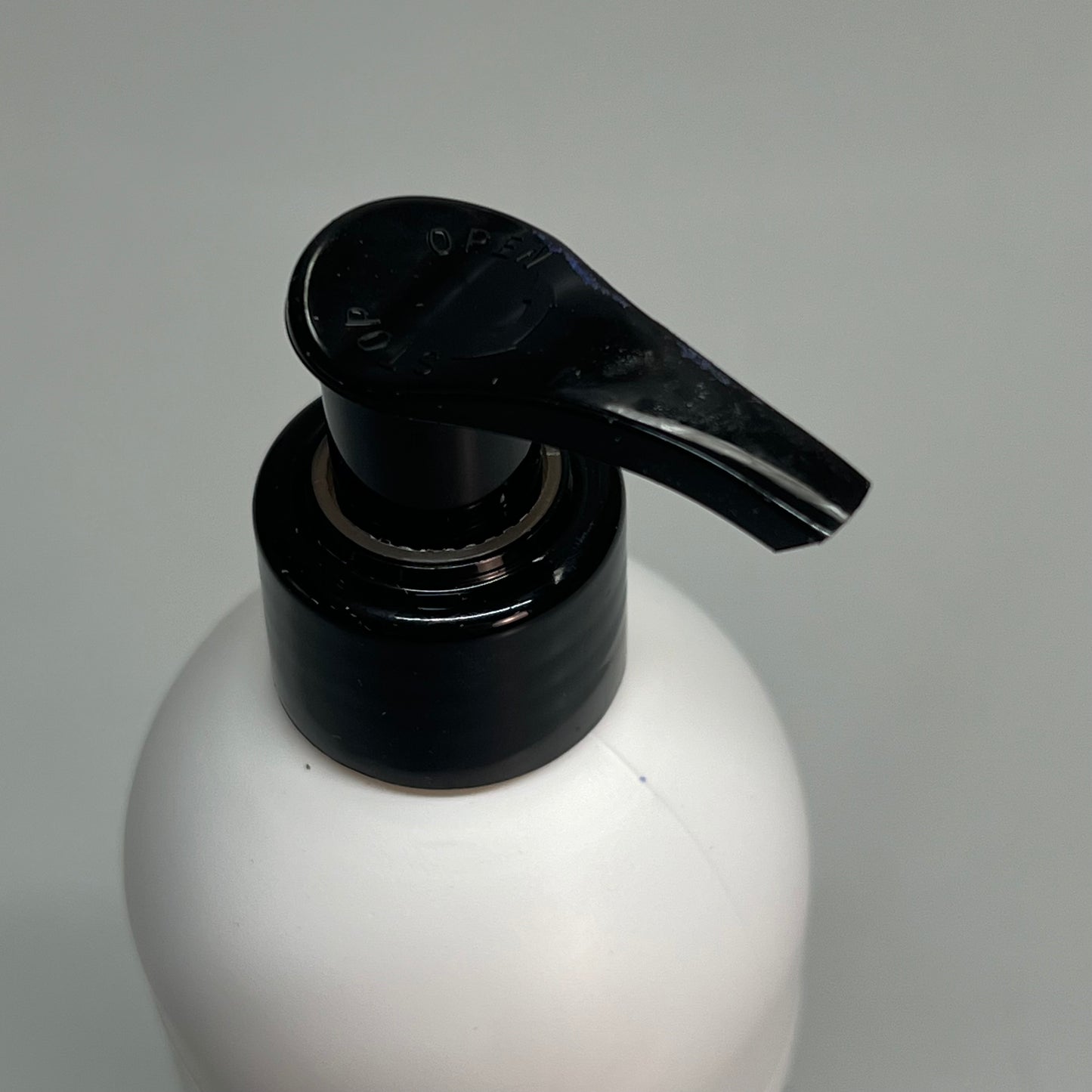 ARTISTAS A LA OBRA MiBond 2 Hair Reconstruction Recovery Treatment 12 Fl Oz