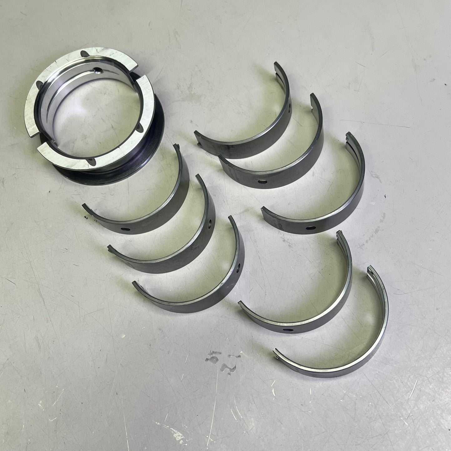 MAHLE Clevite Engine Crankshaft Main Bearing Set Made In USA Direct Fit MS-2205A