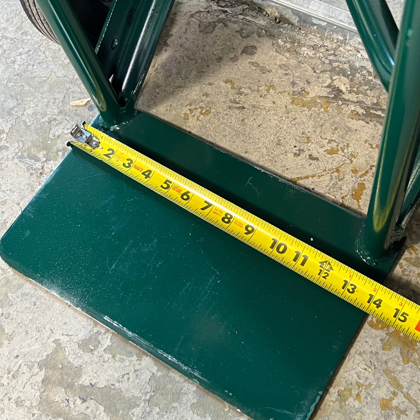 HARPER Heavy Duty Hand Truck Sz 49" H X 14" L X 14" W Dark Green 701SC-86