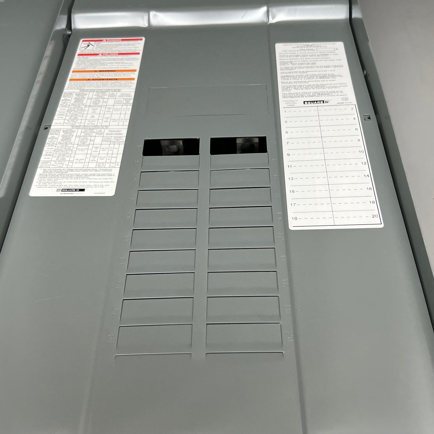 Schneider Electric Circuit Breaker 20 spaces, 40 circuits, 225A, HOM2040L225PRB