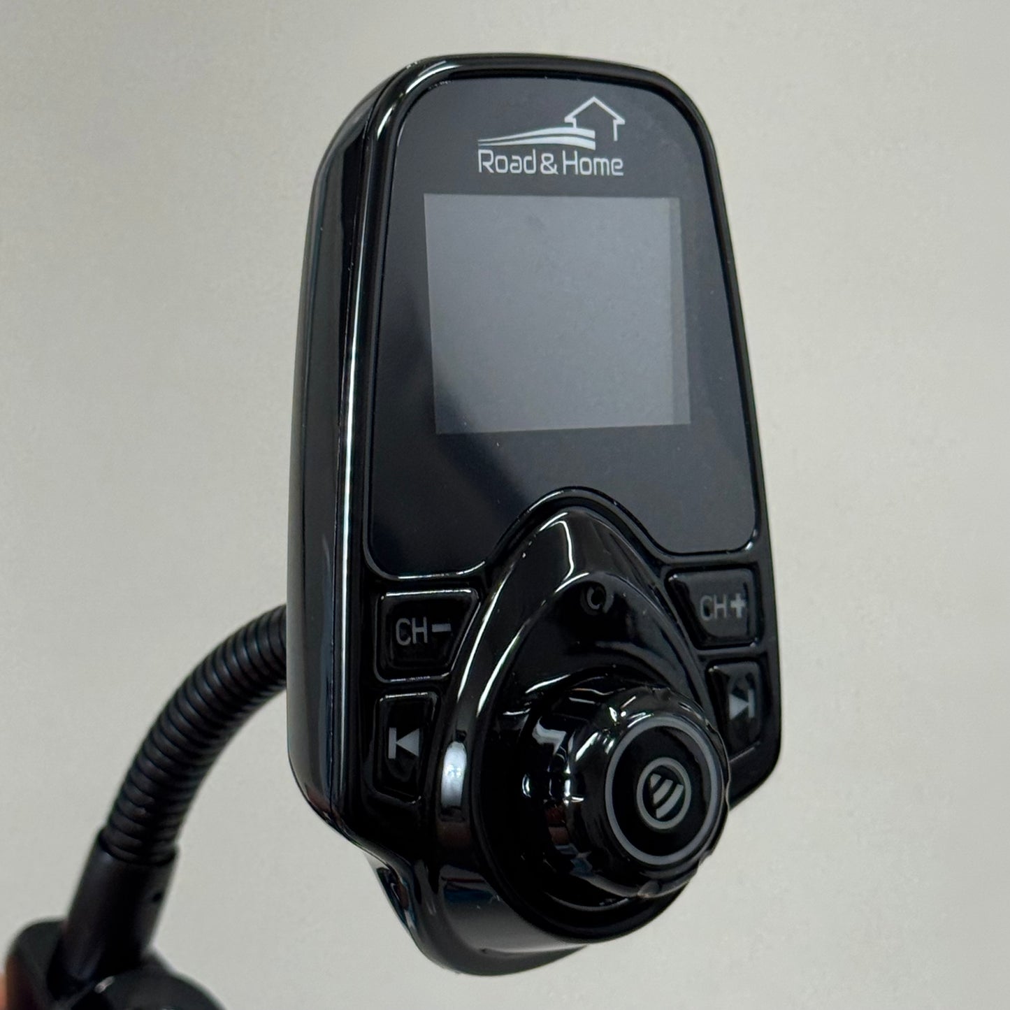 ROAD & HOME FM Transmitter Bluetooth 2.1A Output 1.44" LCD Display RVP187-09120