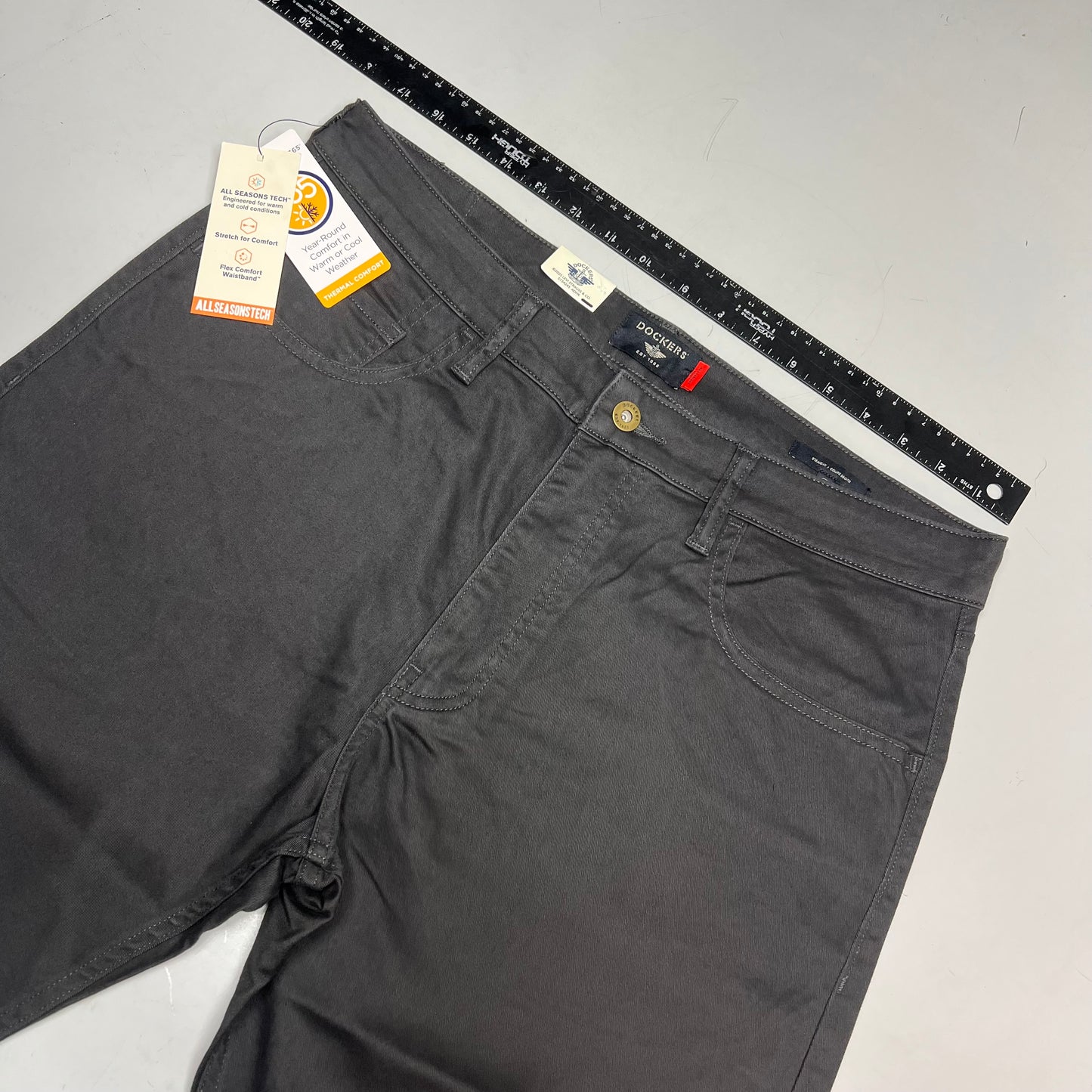 DOCKERS All Seasons Tech Straight Fit Jean Cut Pant Men's Sz 34x30 Steelhead