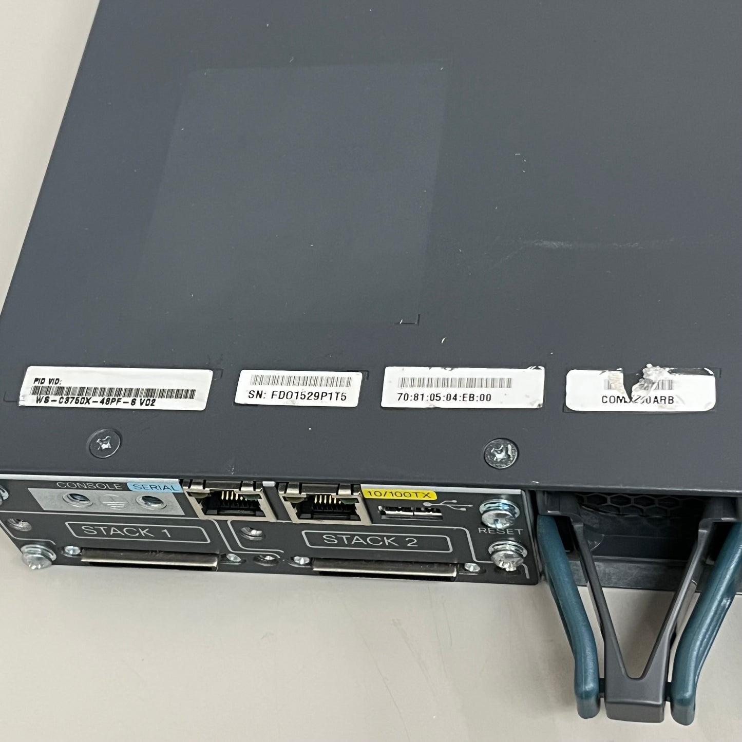 VARDATA Cisco Catalyst 3750-X Series PoE+ 48 Ports Gig Etherent WS-C3750X-48PF-S