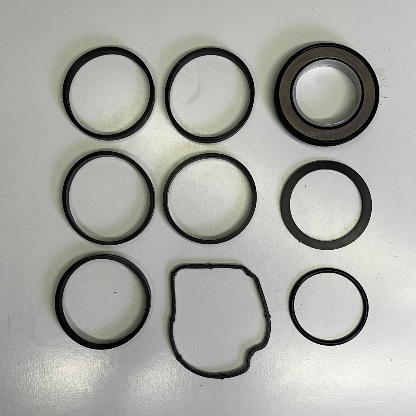 MAHLE Original Full Gasket Set For Dodge & Freightliner Made In USA 95-3614