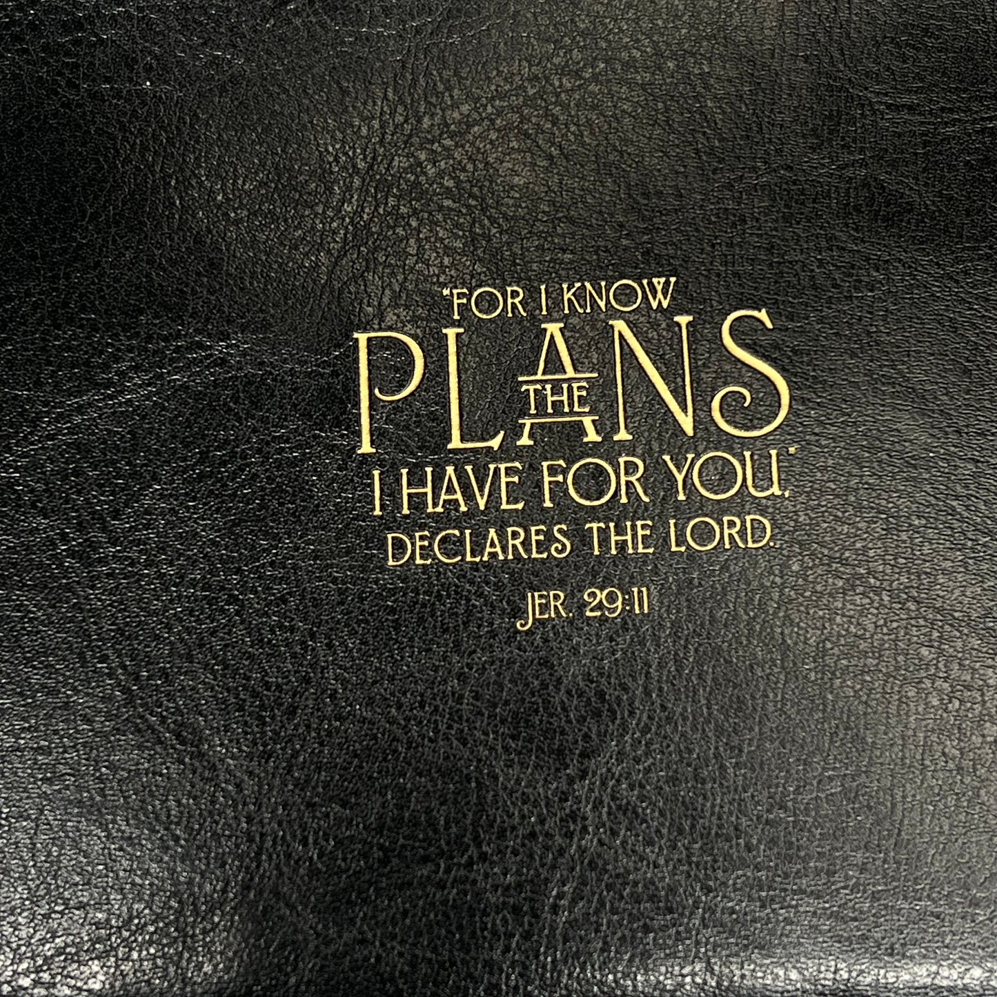 CHRISTIAN ART GIFTS Jeremiah 29:11 Botanical Faux Leather Bible Cover  6"x9"