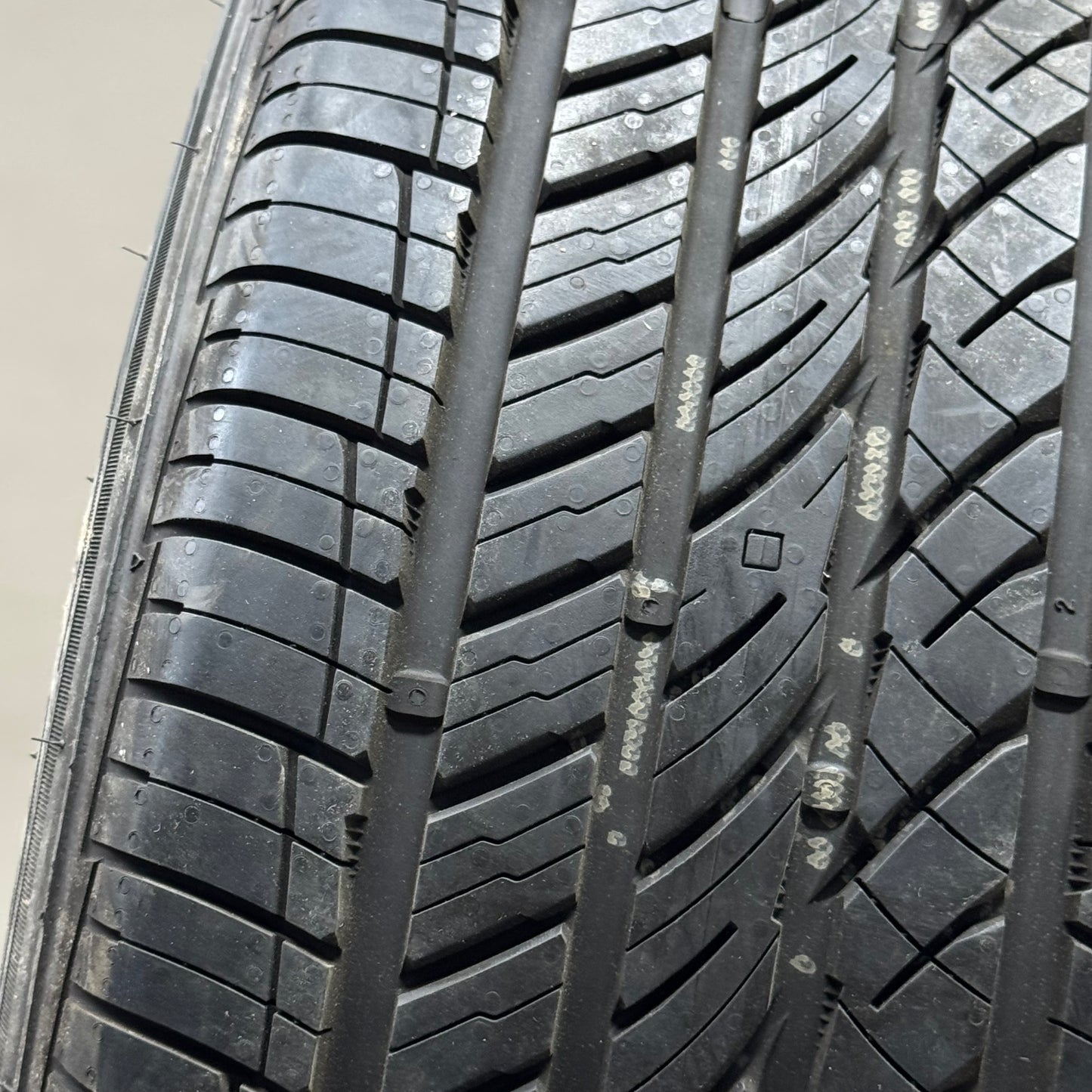 GOODYEAR Cooper ProControl 215/55R17 94V BSW Tubless All Season Tire