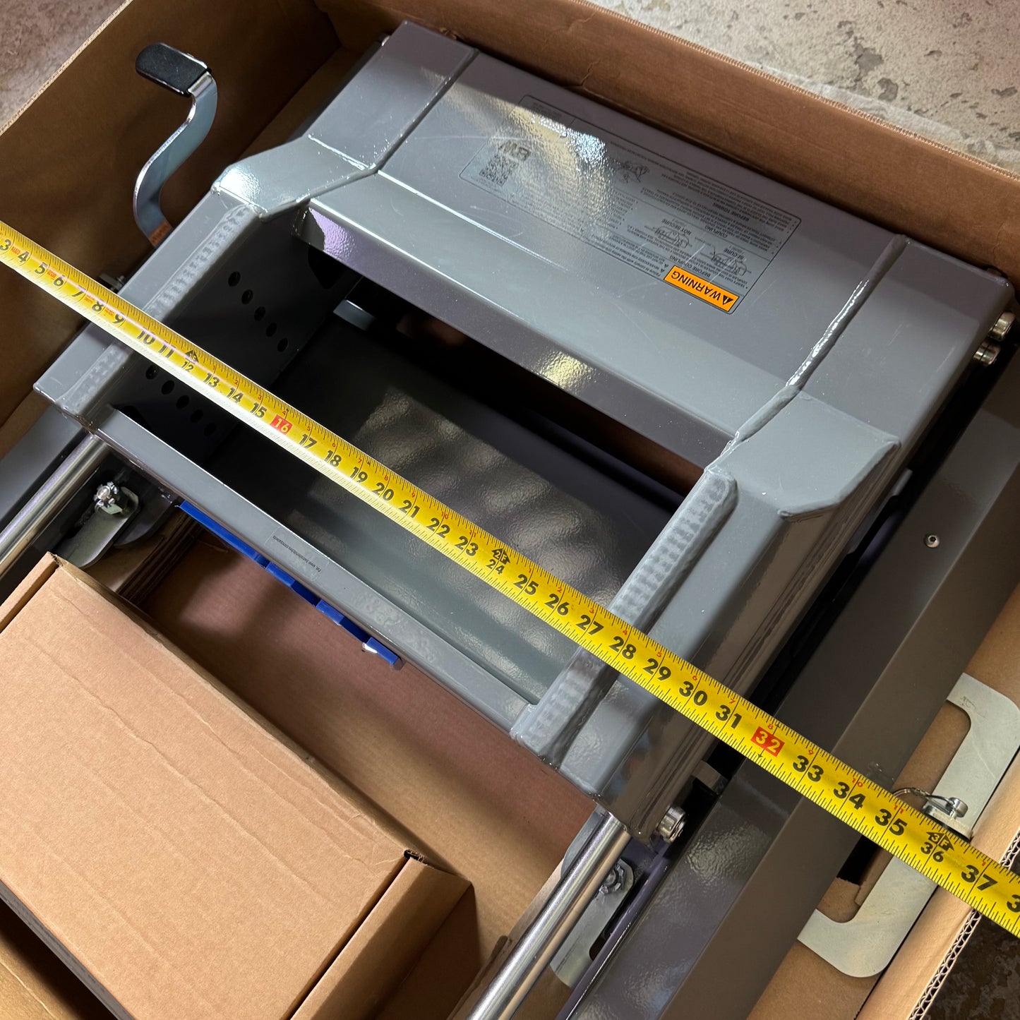 BW TRAILER Trailer Hitch/Related 33"W x 36"L x 10"H Grey RVB3370/RVC3006