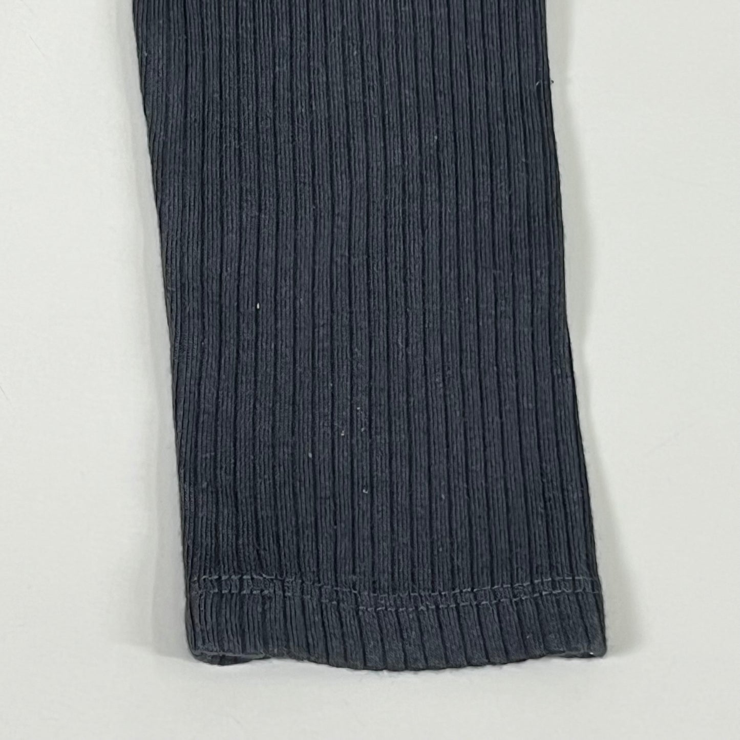 LEVI'S Muse Long Sleeve V-Neck T-Shirt Slim Fit Women's Sz XL Black A87830001