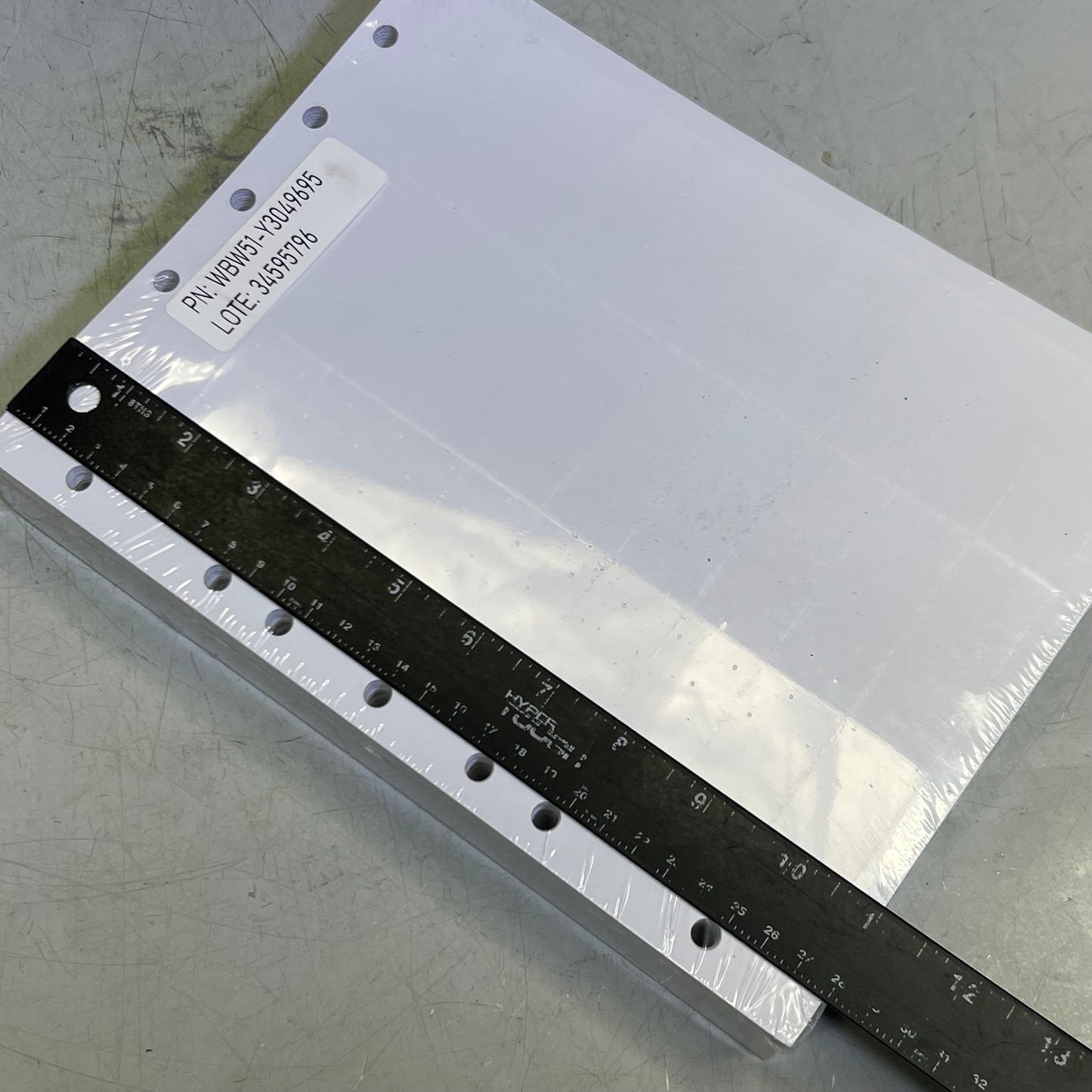 PDC (1000 Sheets - 30 Per Sheet) Label Laser W/HLS Portrait Sz 2-1/2" x 1", WBW51