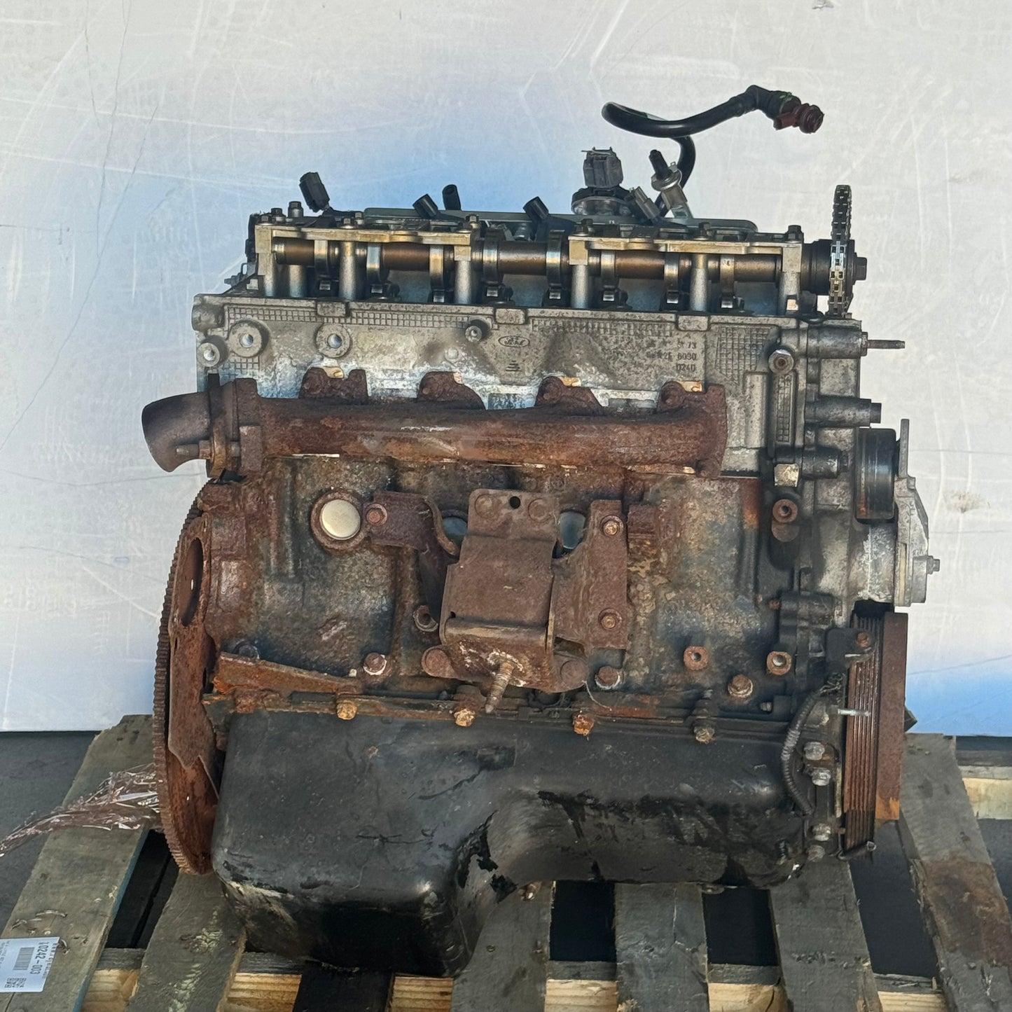 ZA FORD Engine Assembly 5W7E9A589AA 25”Hx24 1/2”L (Used) PayWut