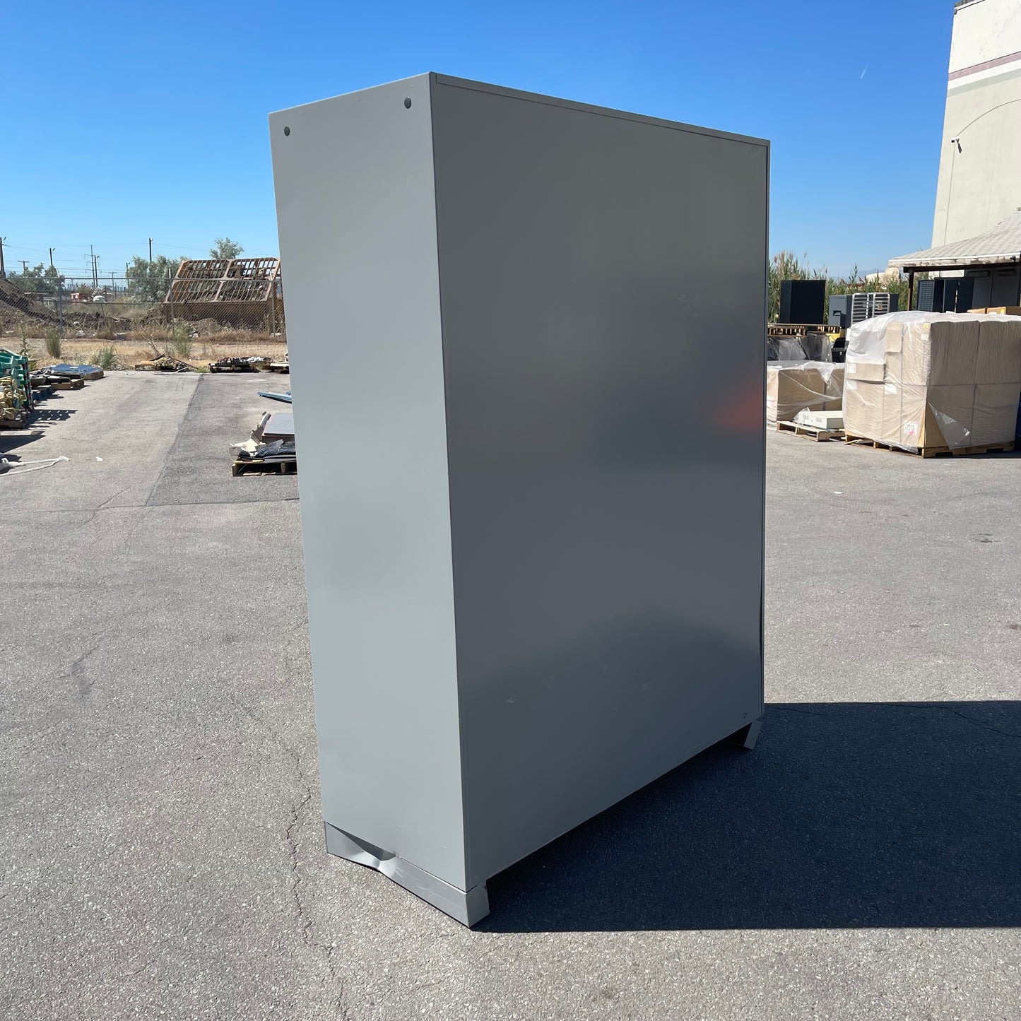 Z@ Pallet of LYON Heavy-duty Storage Cabinet 82”x60”x24” Dove Grey DD1149 (AS-IS)
