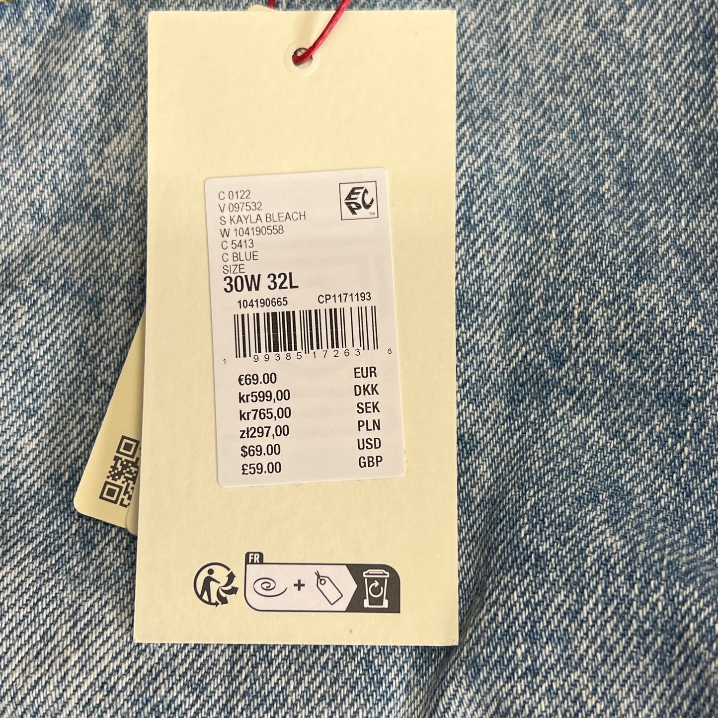 URBAN OUTFITTERS Kayla Low Rider Wide Leg Jeans Women's Sz 30W 32L Bleach