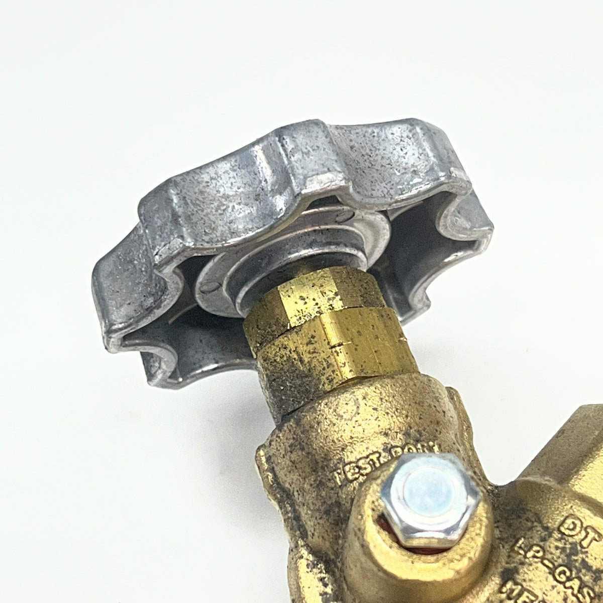 RAGO Propane Tank Replacement Multivalve  3/4" mnpt thread 15"L Brass 7556R
